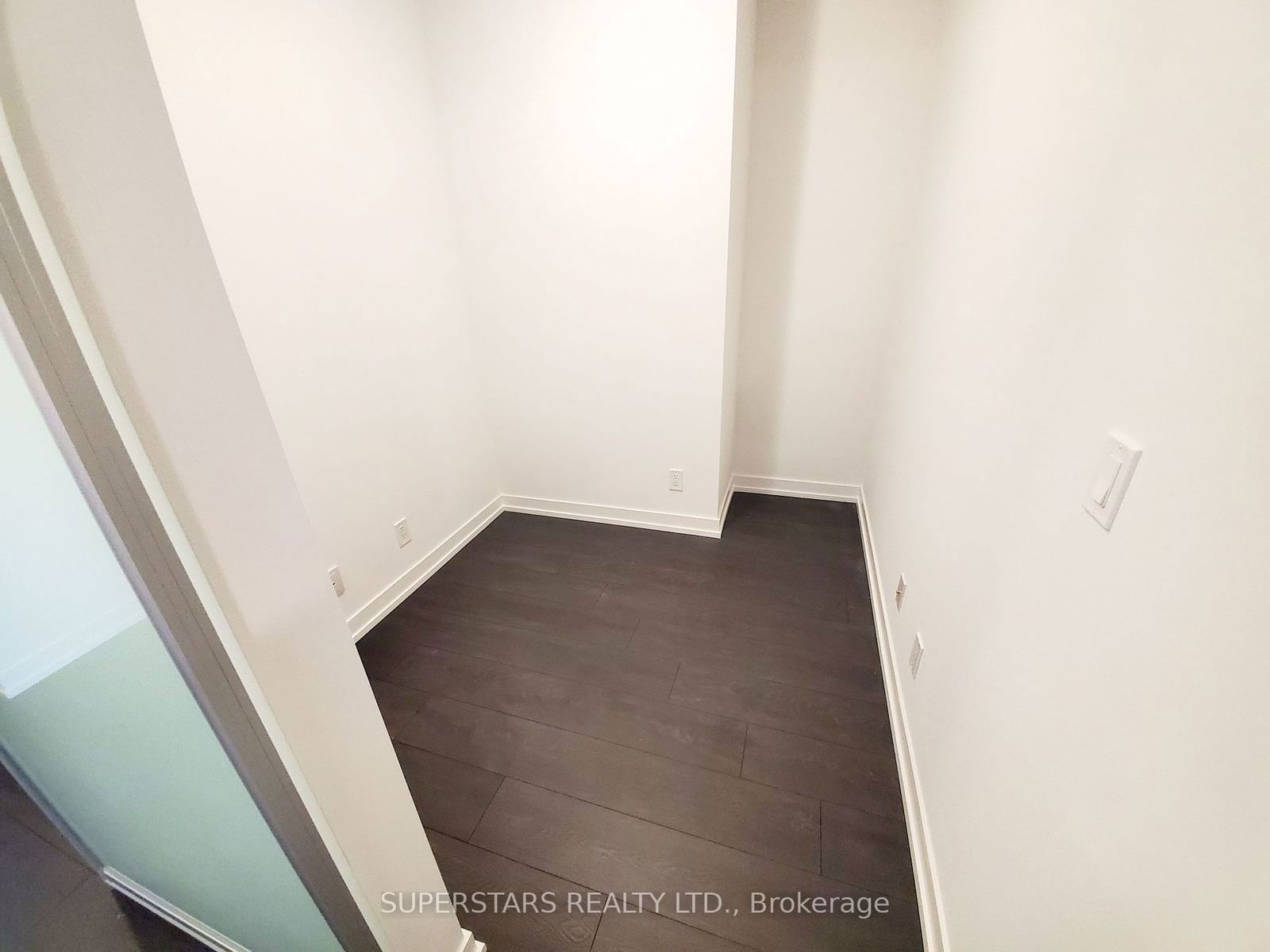 60 Shuter St, unit 1708 for rent