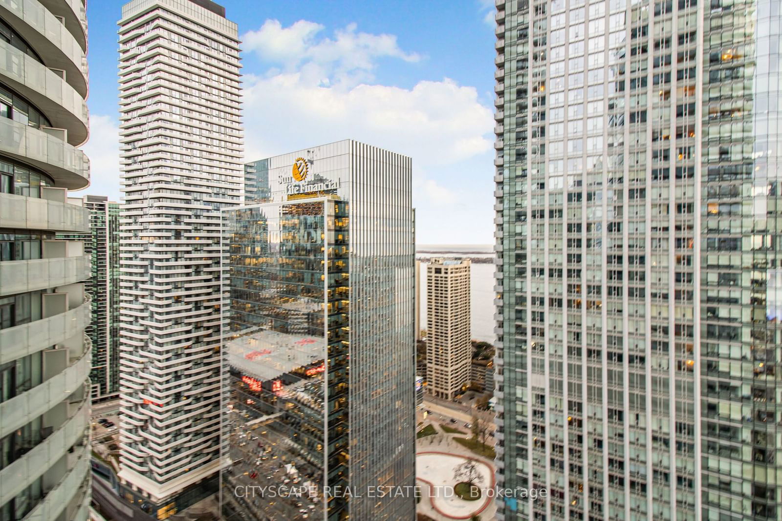 12 york St, unit 3910 for sale