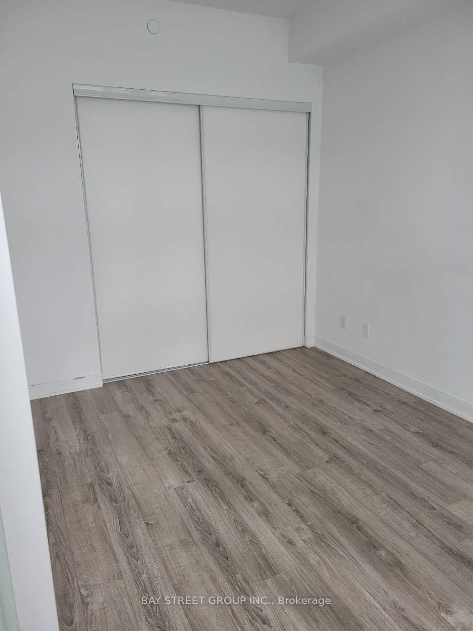 50 Charles St E, unit 706 for rent