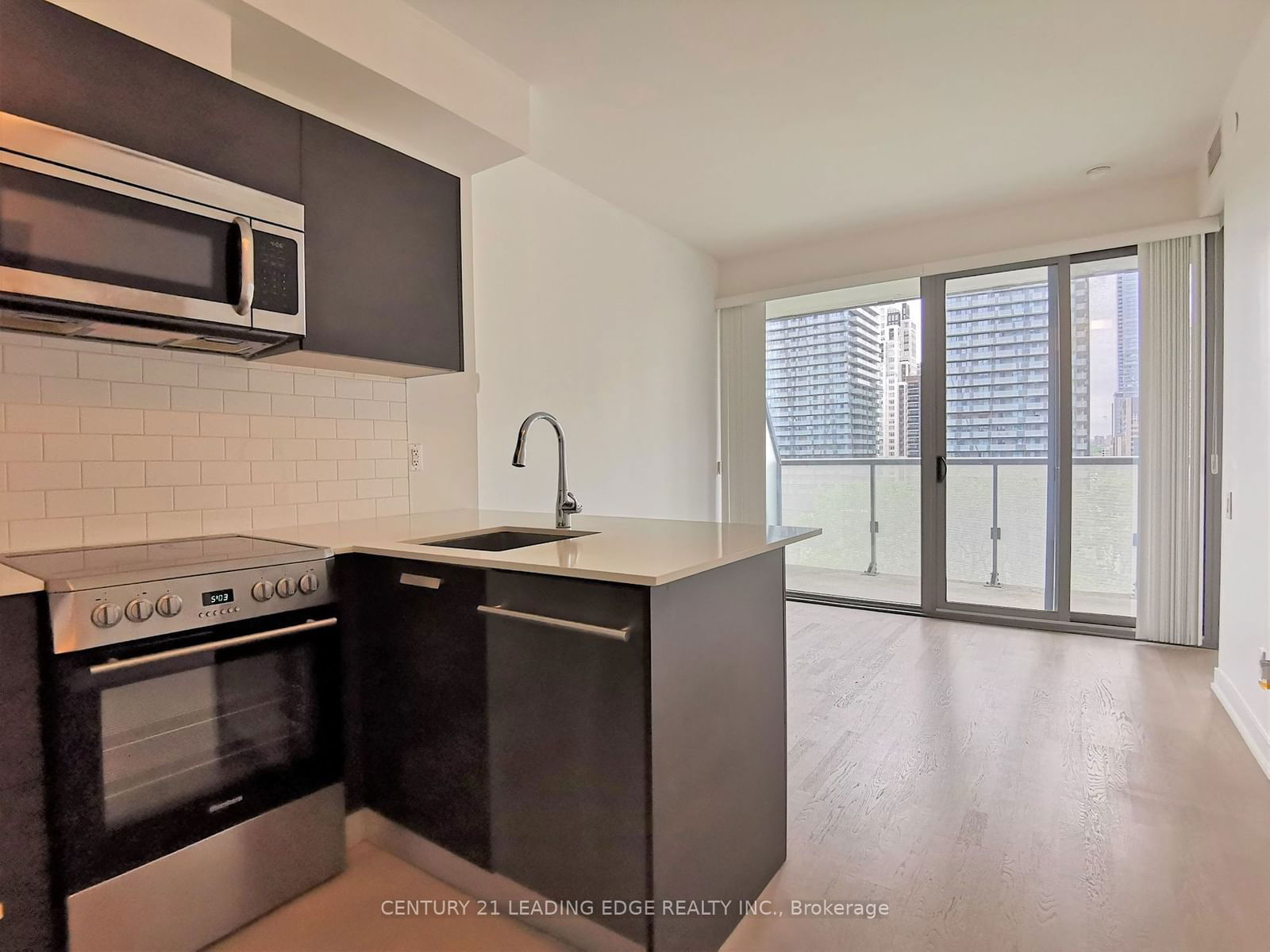 57 St Joseph St, unit 1021 for rent