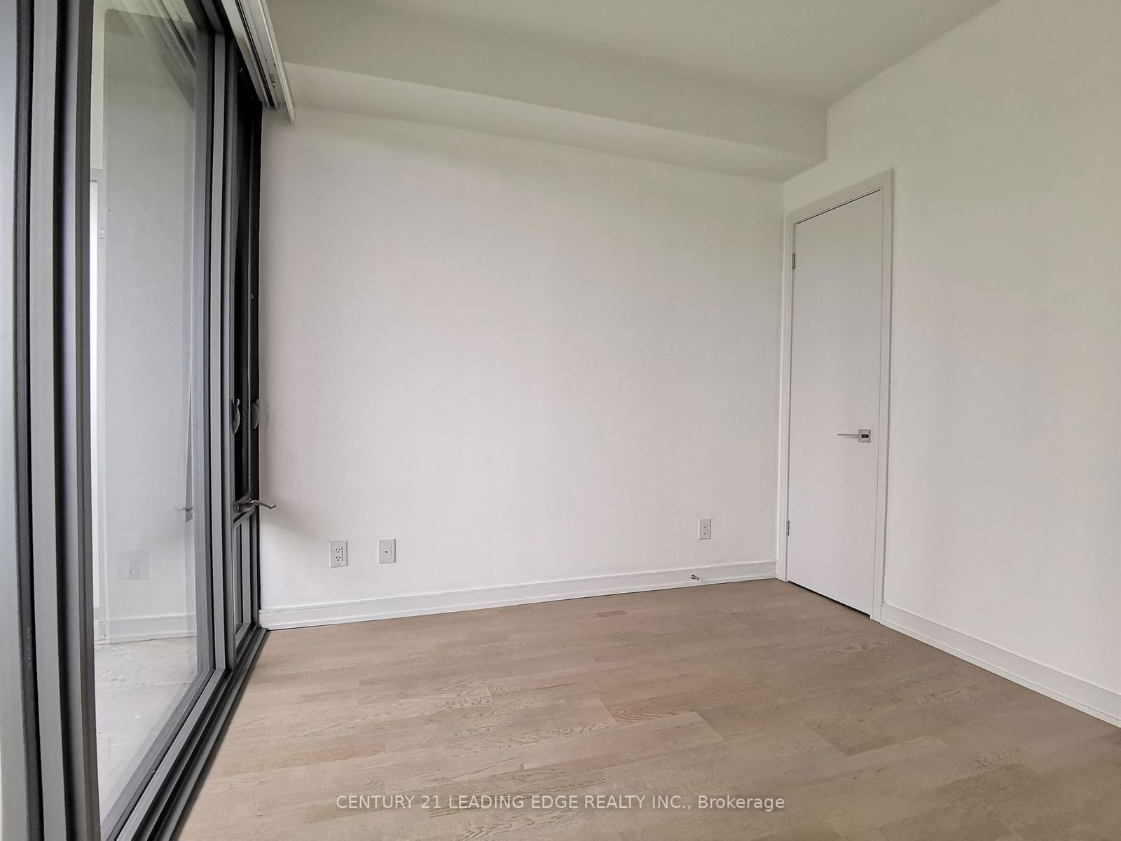 57 St Joseph St, unit 1021 for rent