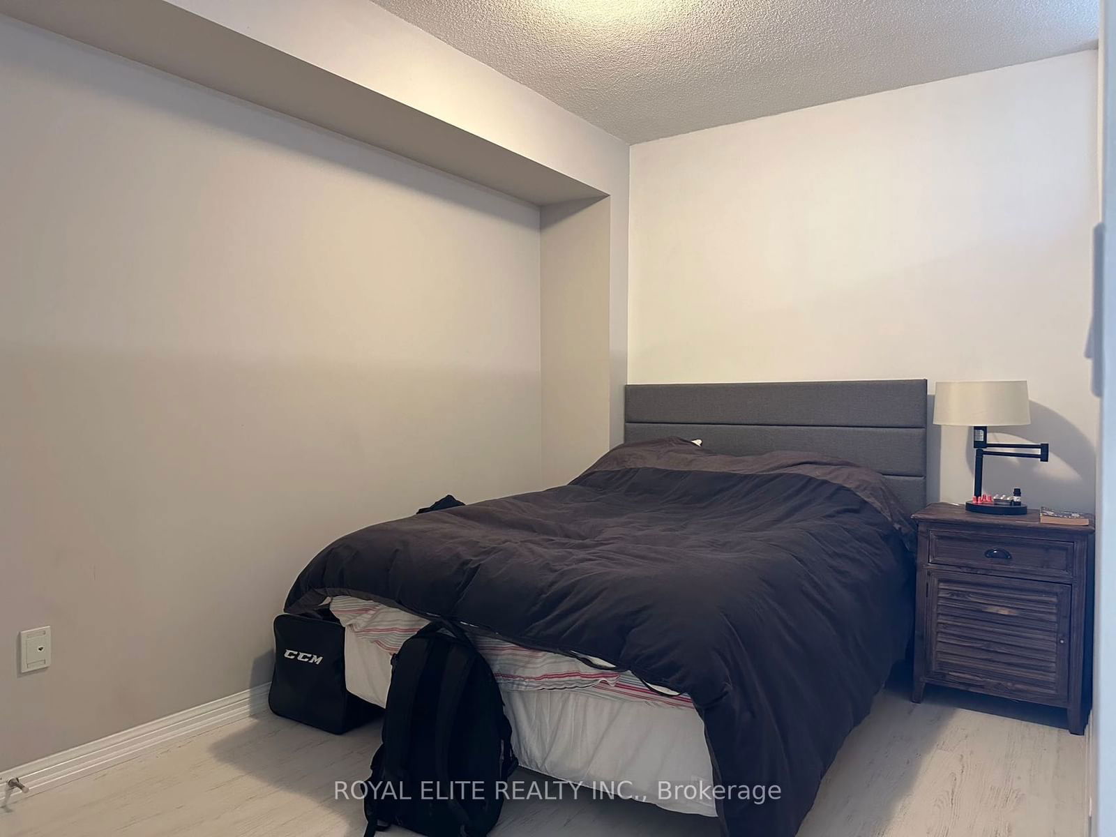 65 East Liberty St, unit 813 for rent