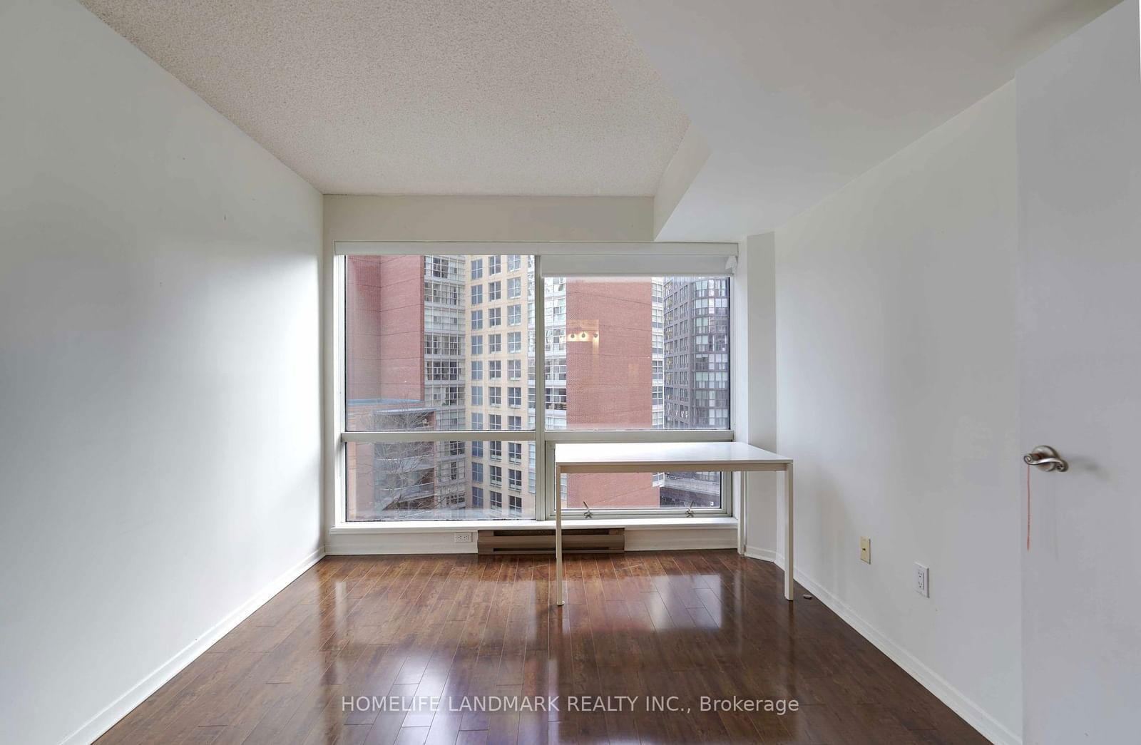 1001 Bay St, unit 605 for rent