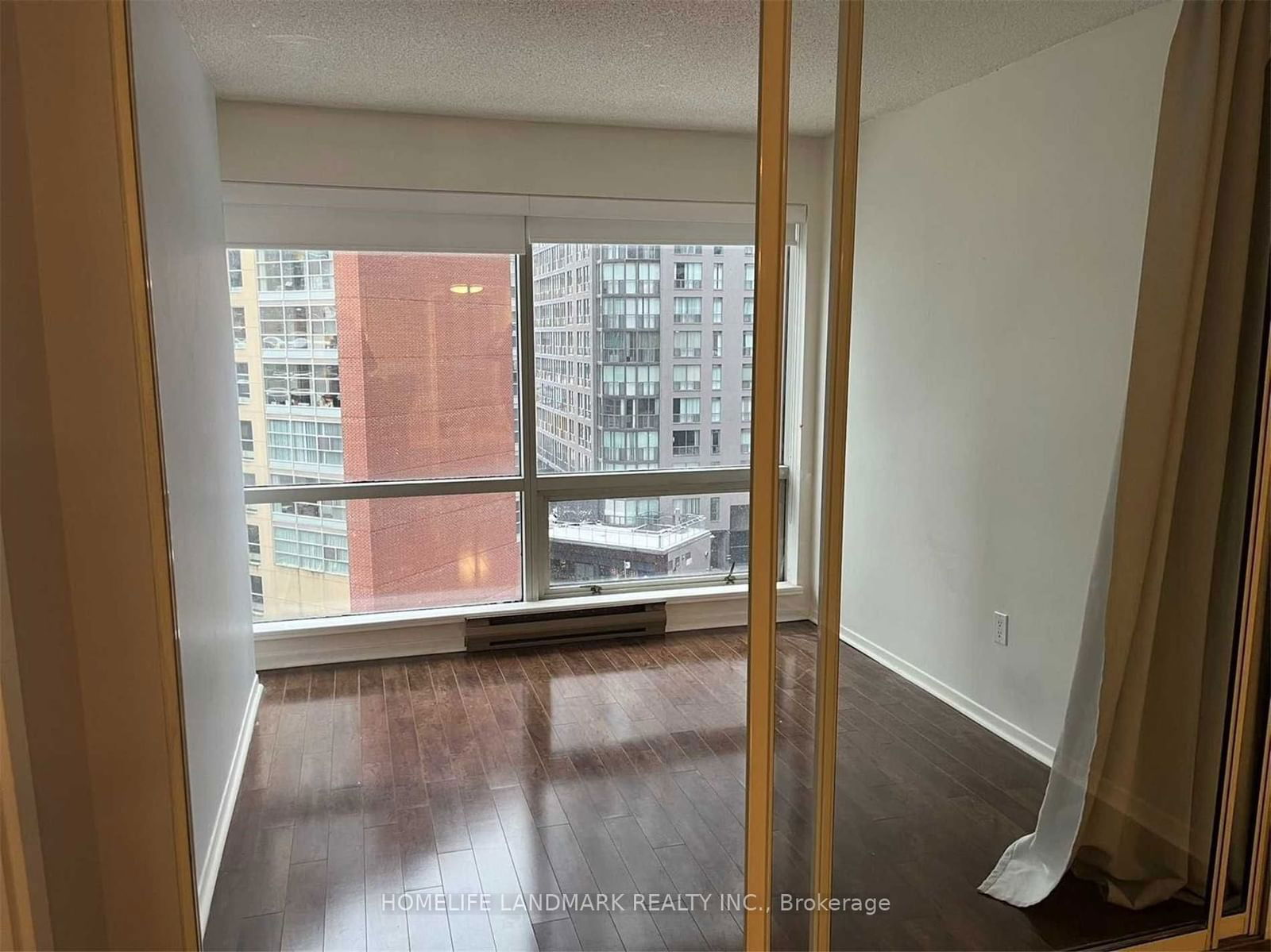 1001 Bay St, unit 605 for rent