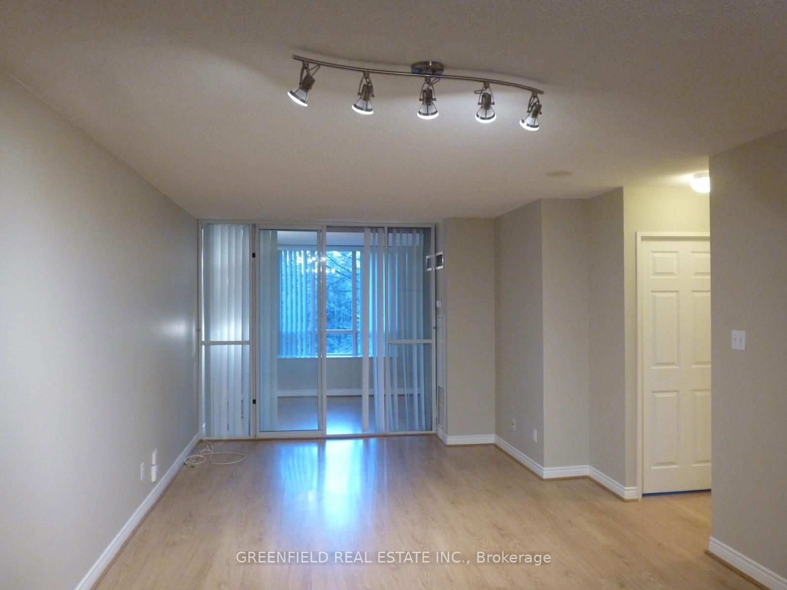 260 Doris Ave, unit 307 for rent