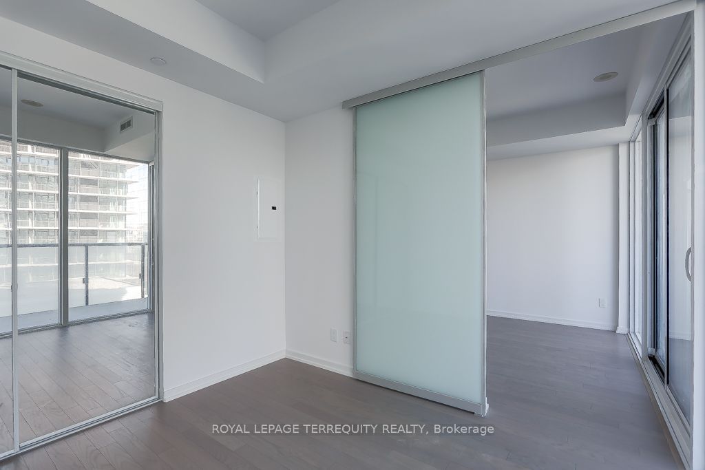 101 Peter St, unit 1401 for rent