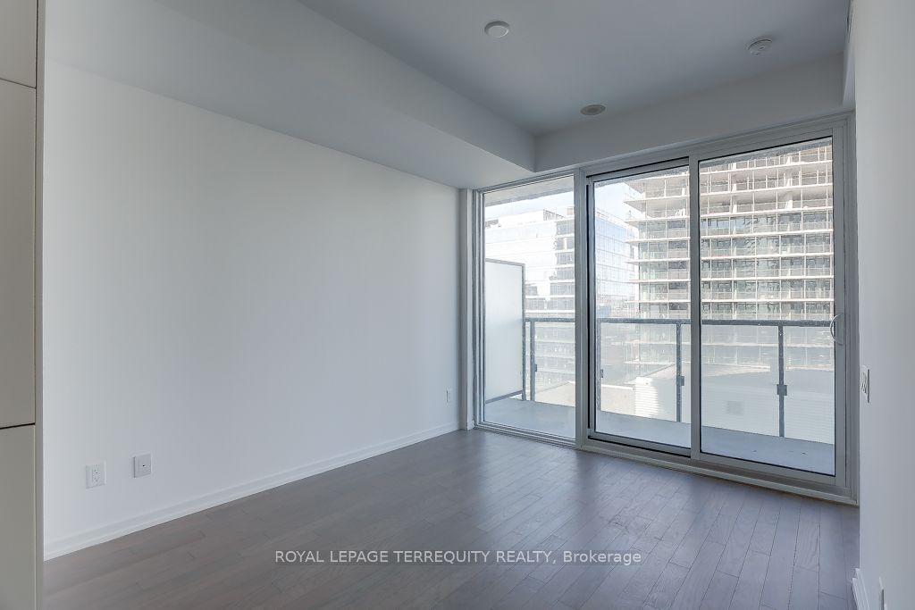 101 Peter St, unit 1401 for rent