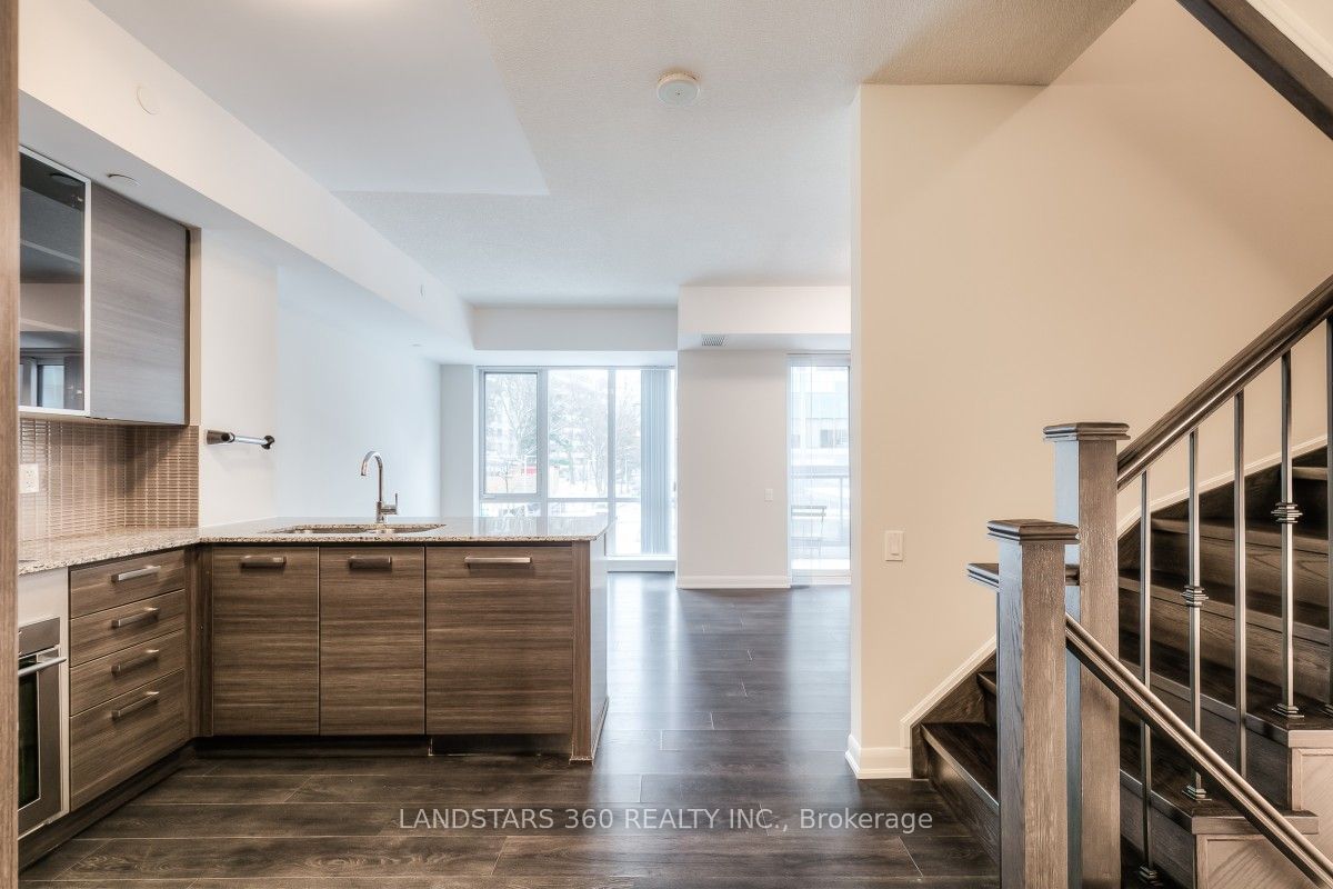 5168 Yonge St, unit Th11 for sale