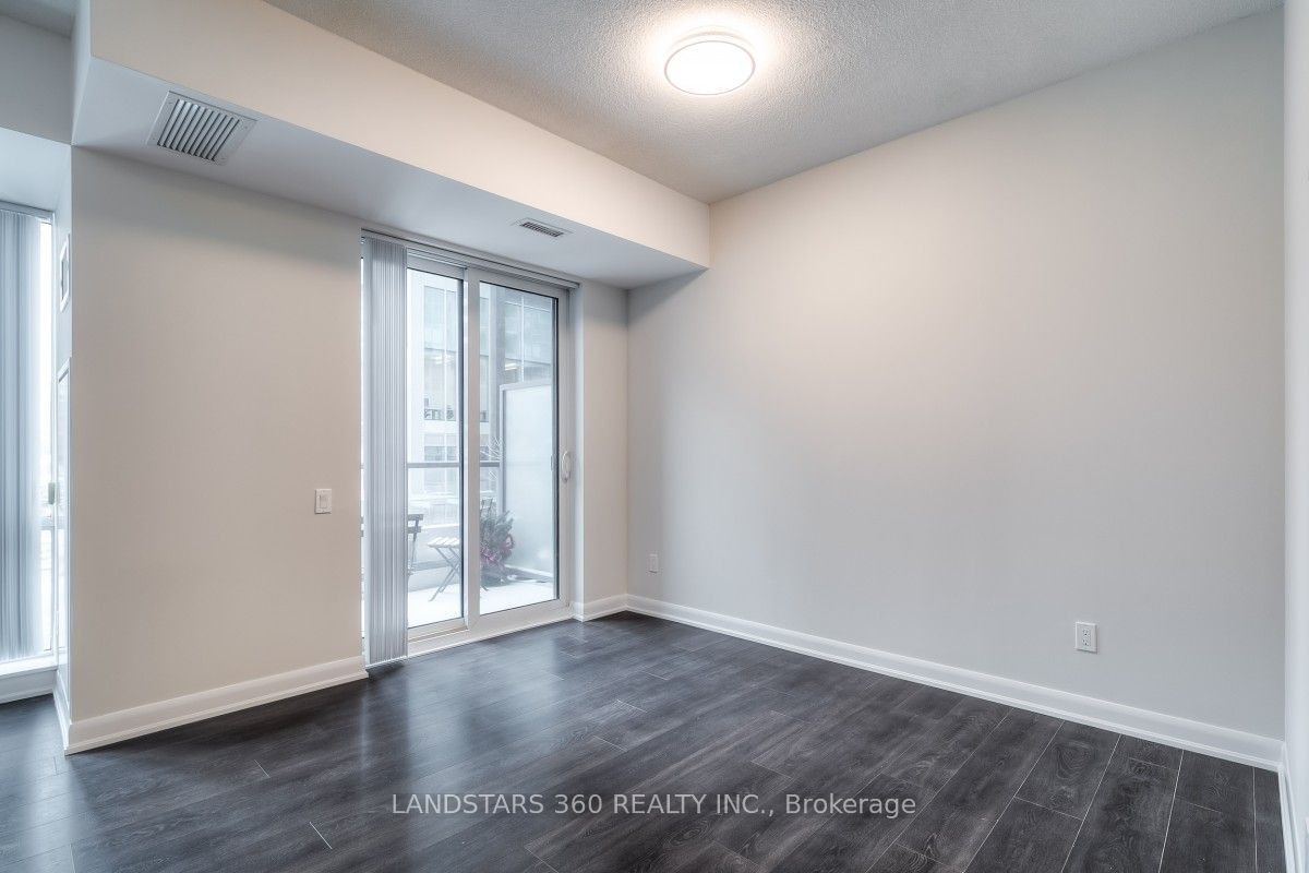 5168 Yonge St, unit Th11 for sale