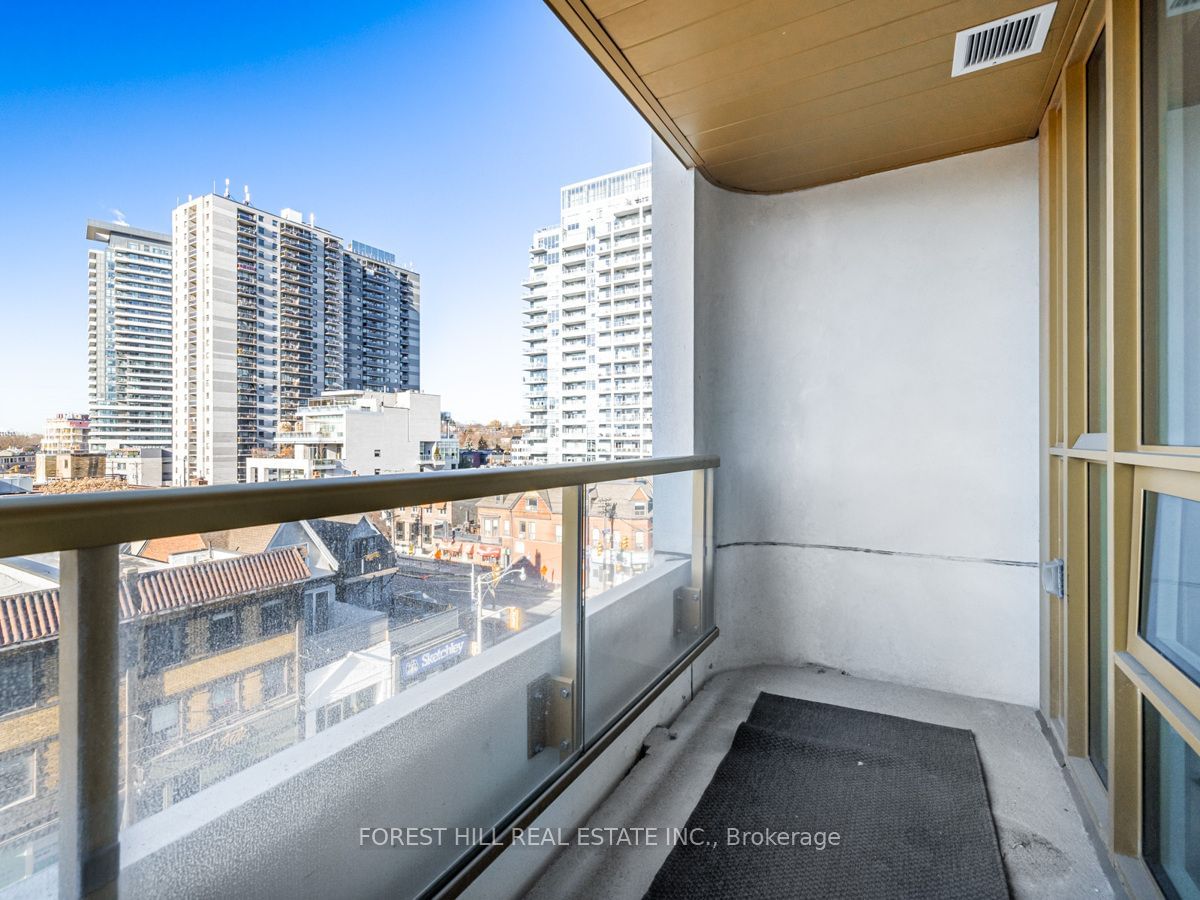 151 Avenue Rd, unit 503 for rent