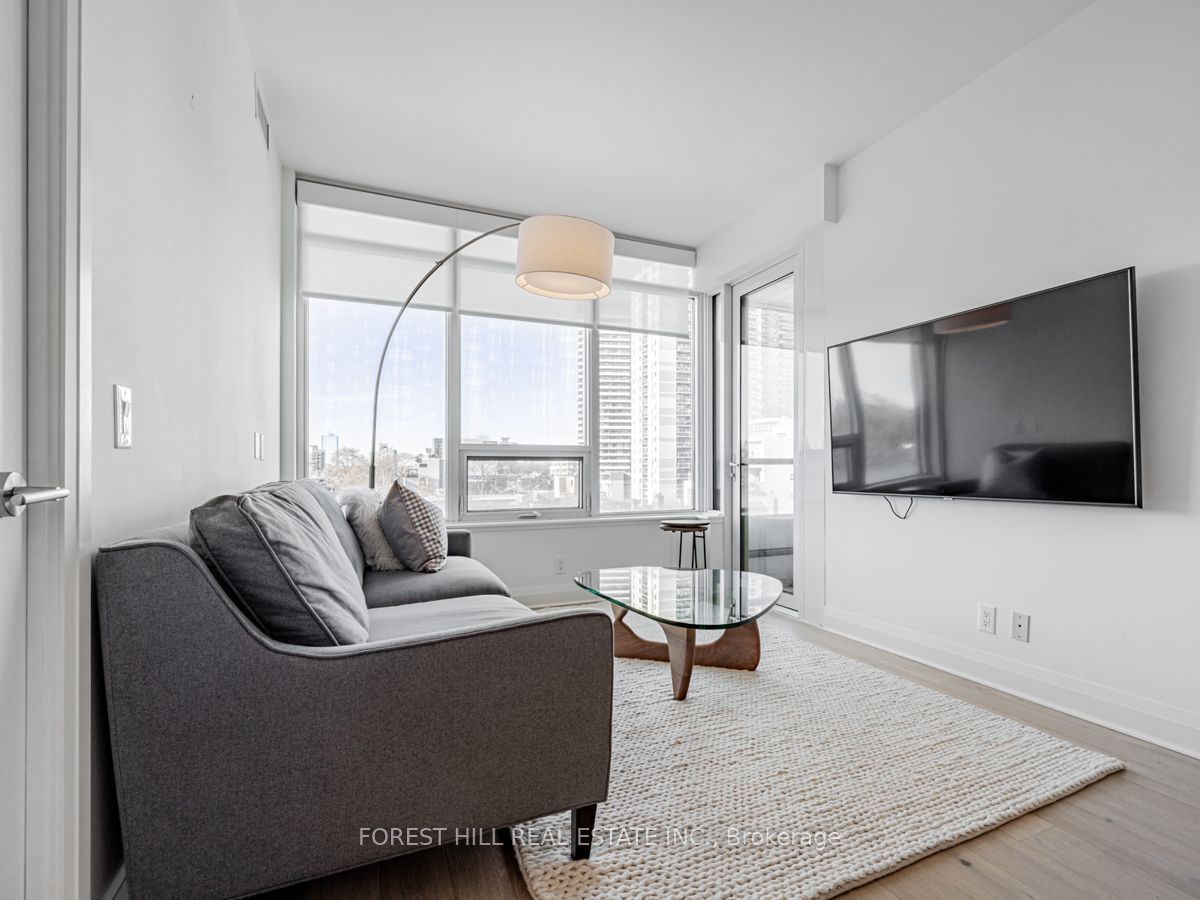 151 Avenue Rd, unit 503 for rent