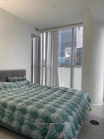 181 Dundas St E, unit 4911 for rent