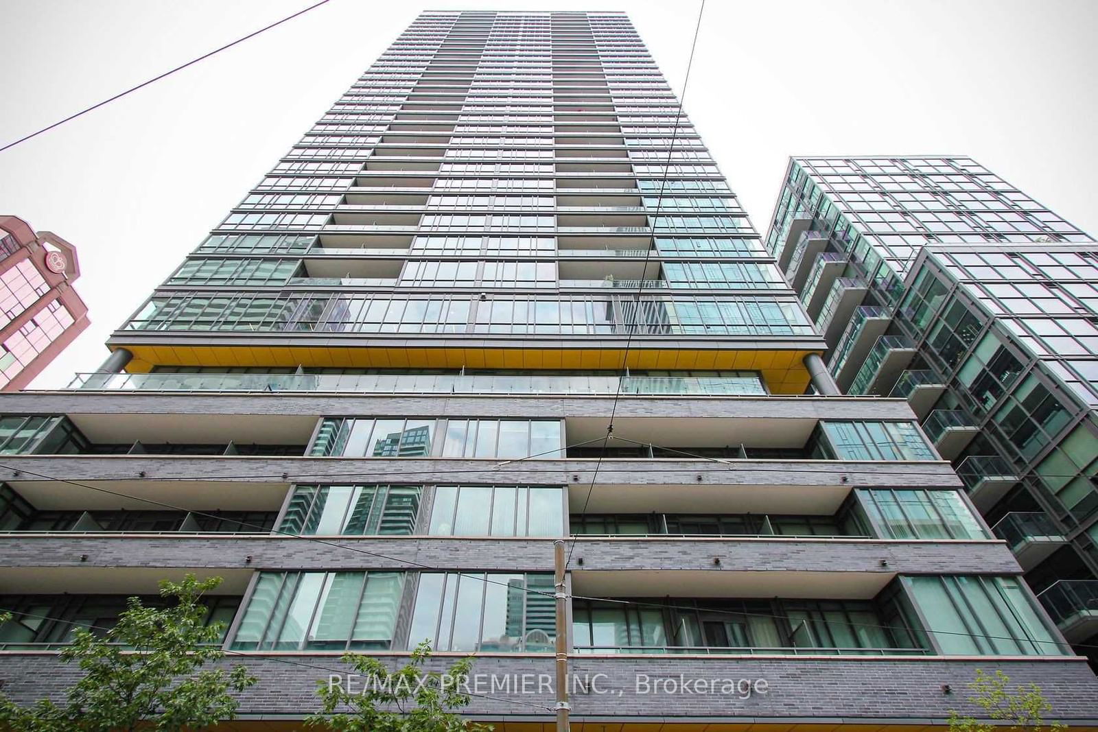 8 Charlotte St, unit 1706 for rent