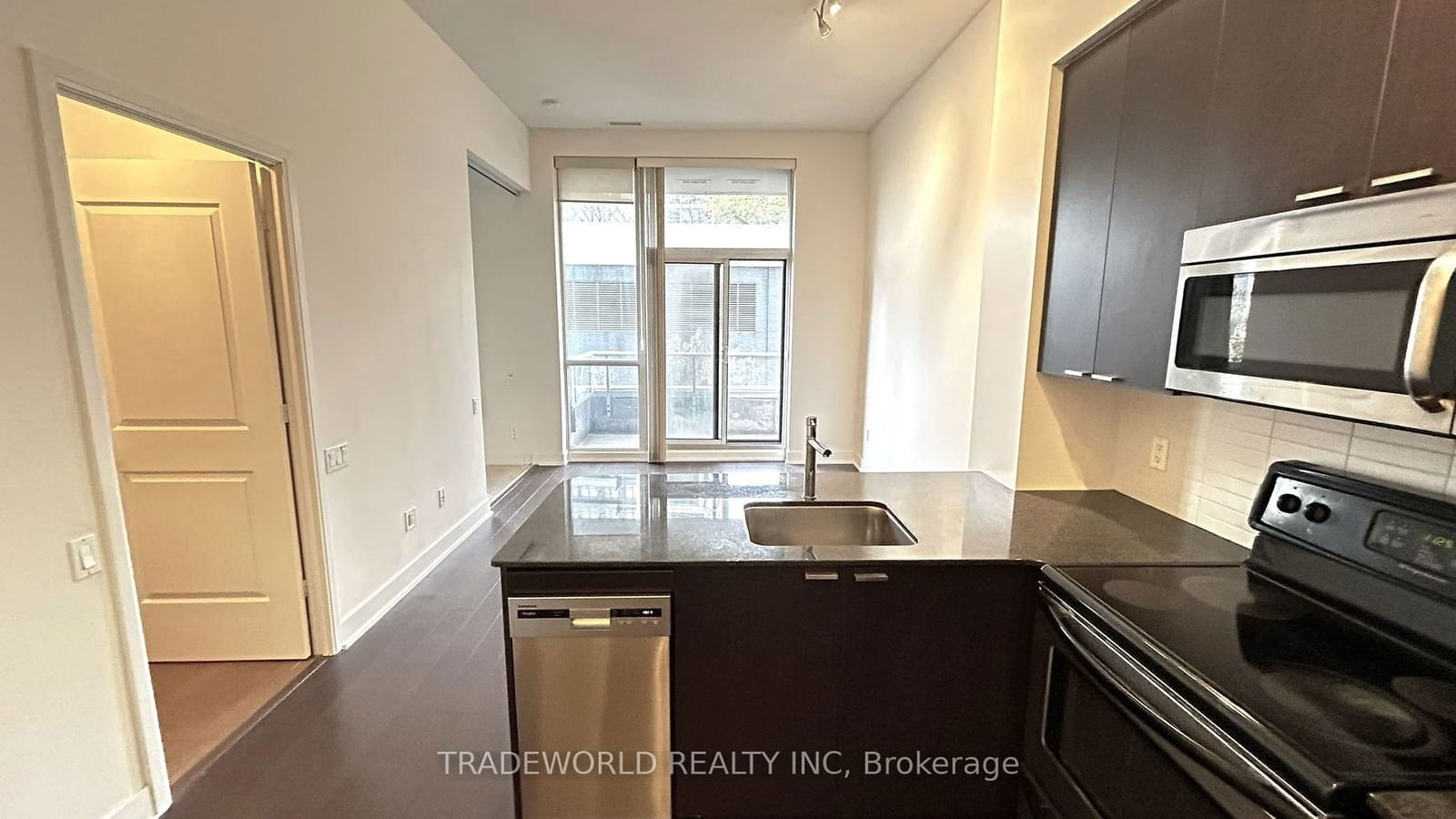 23 Sheppard Ave E, unit 301 for rent