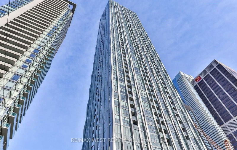 1 Yorkville Ave, unit 2107 for sale