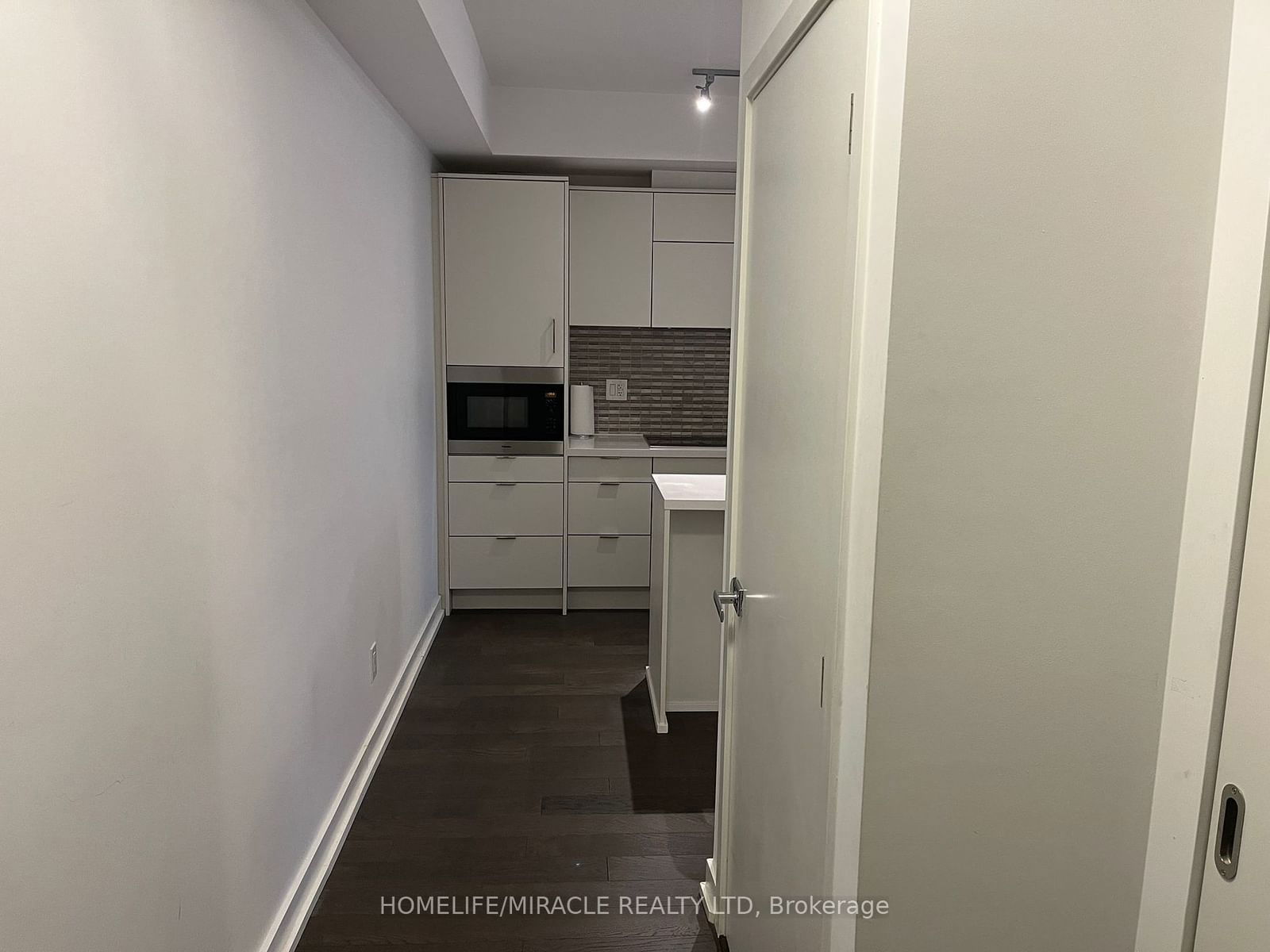 21 Widmer St, unit 1310 for rent