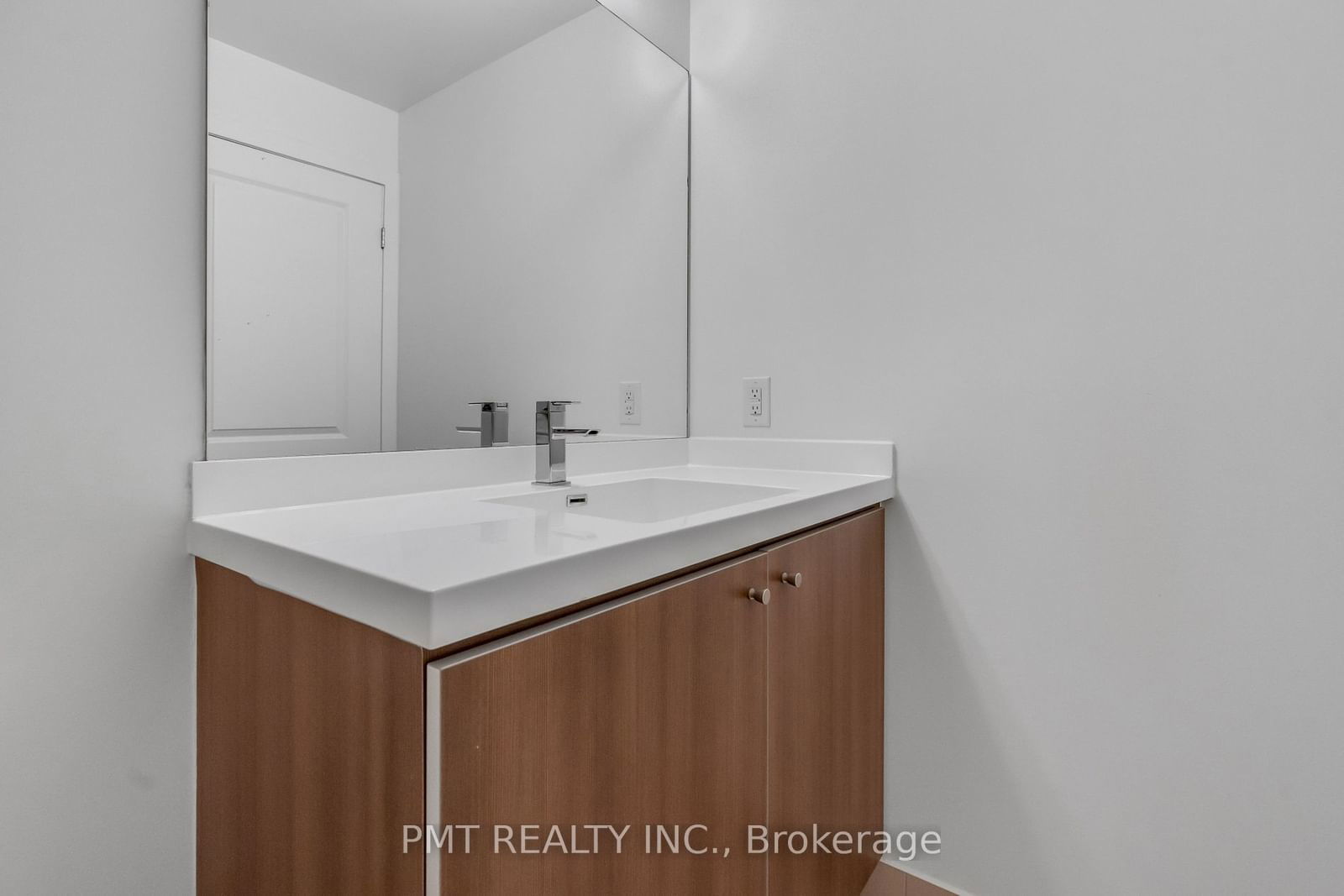 105 George St, unit 315 for rent