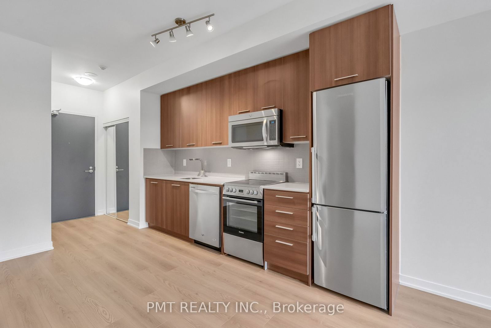 105 George St, unit 315 for rent