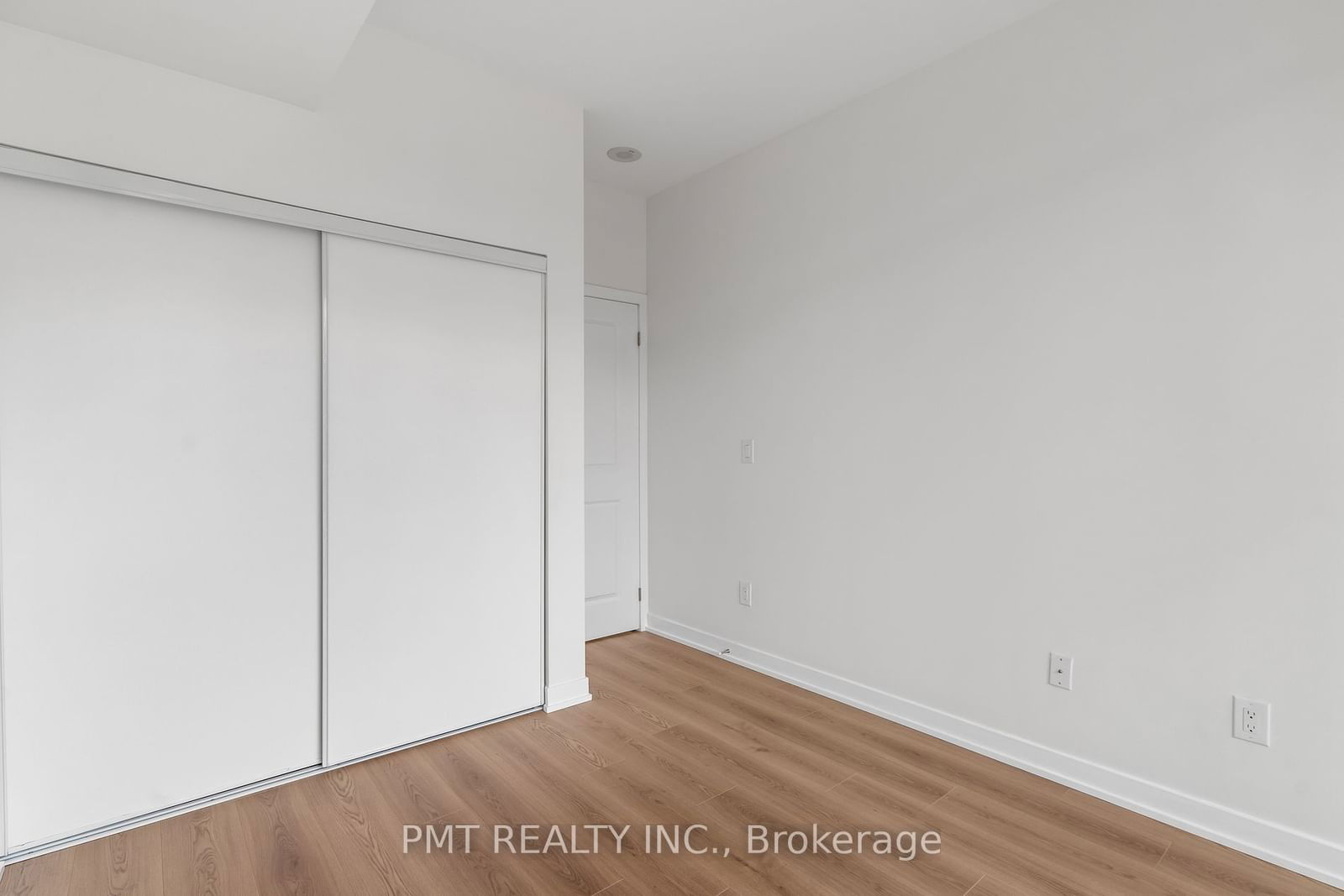 105 George St, unit 315 for rent