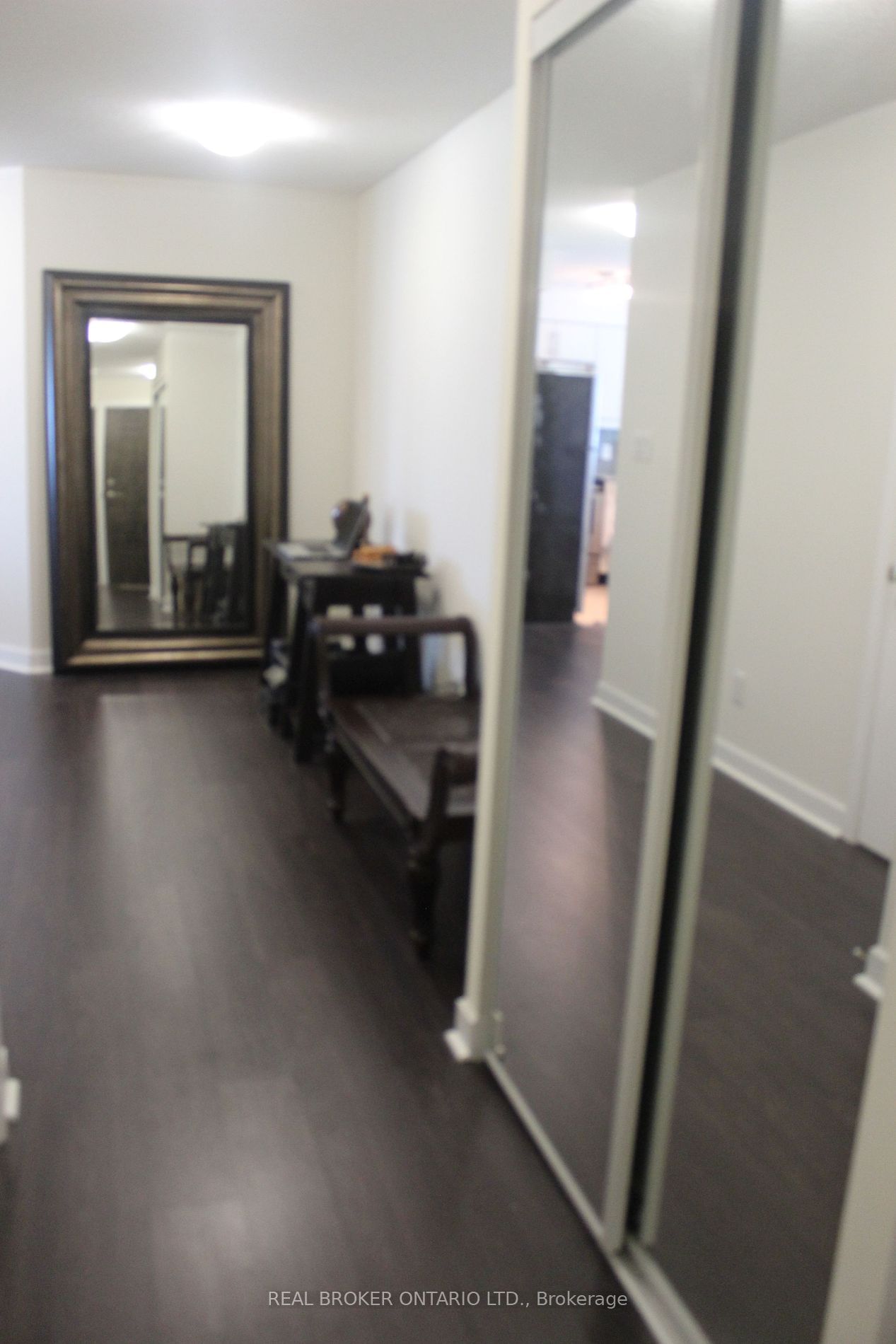 33 Bay St, unit 1603 for rent