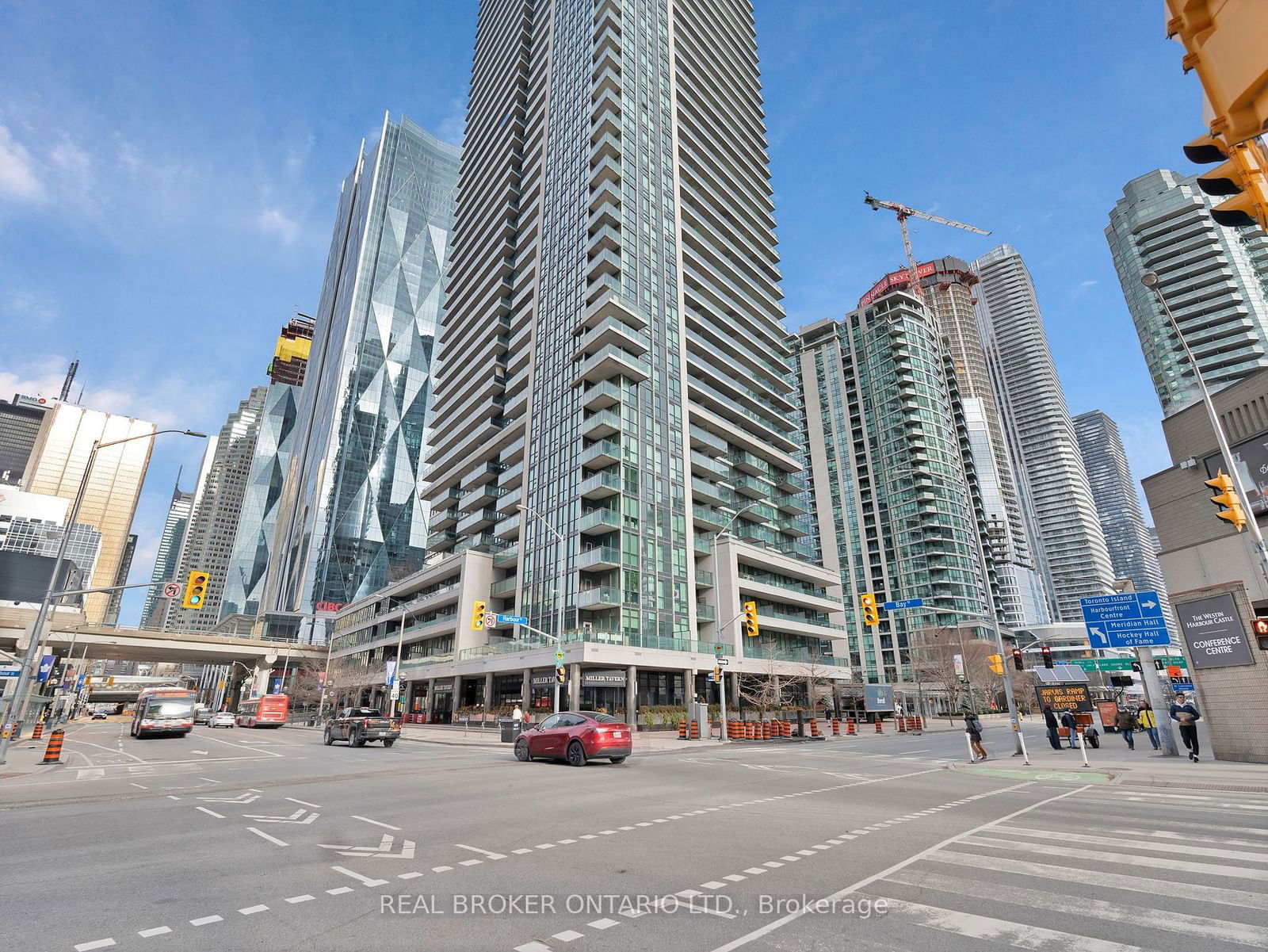 33 Bay St, unit 1603 for rent