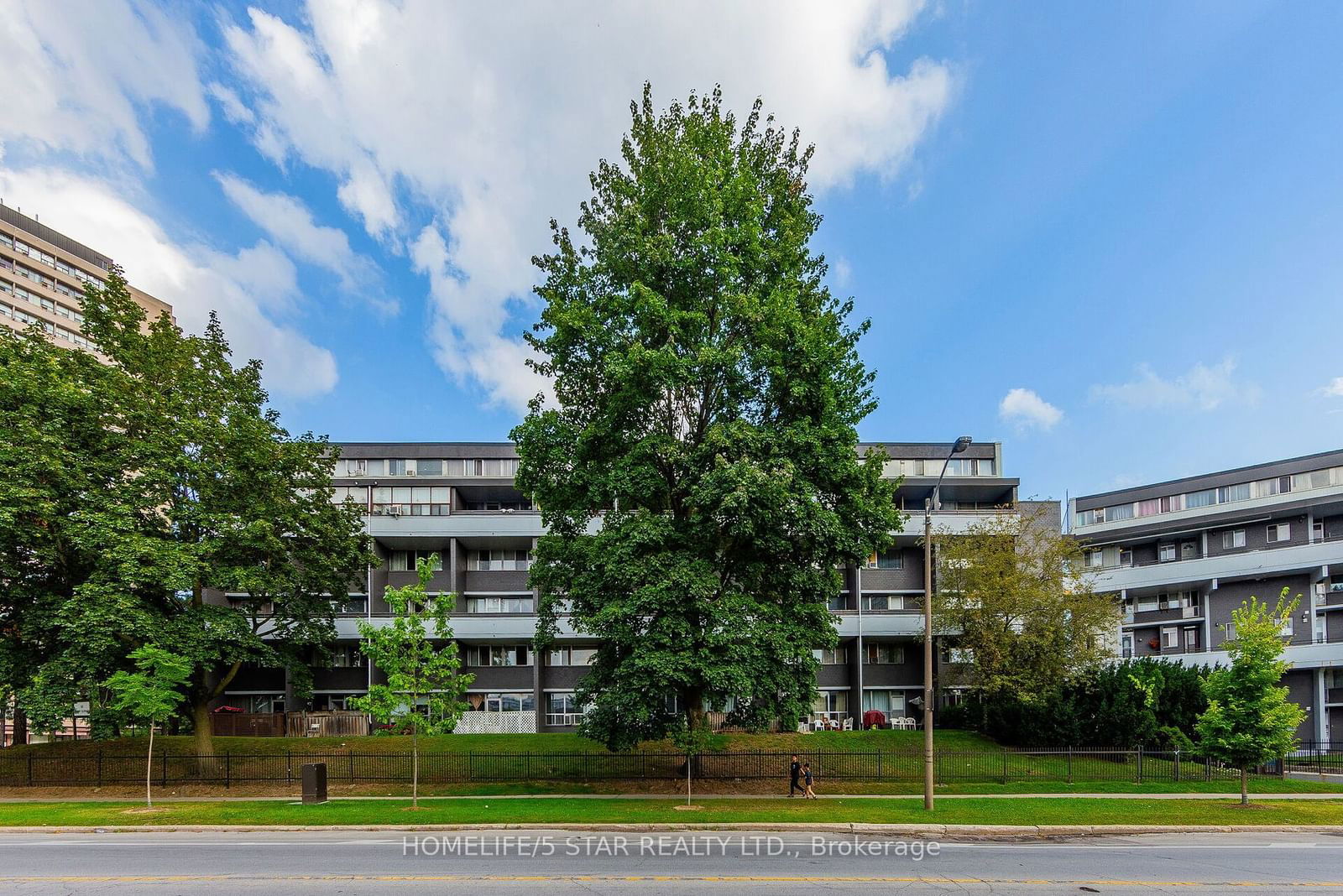 Sunny Glenway townhomes, North York, Toronto