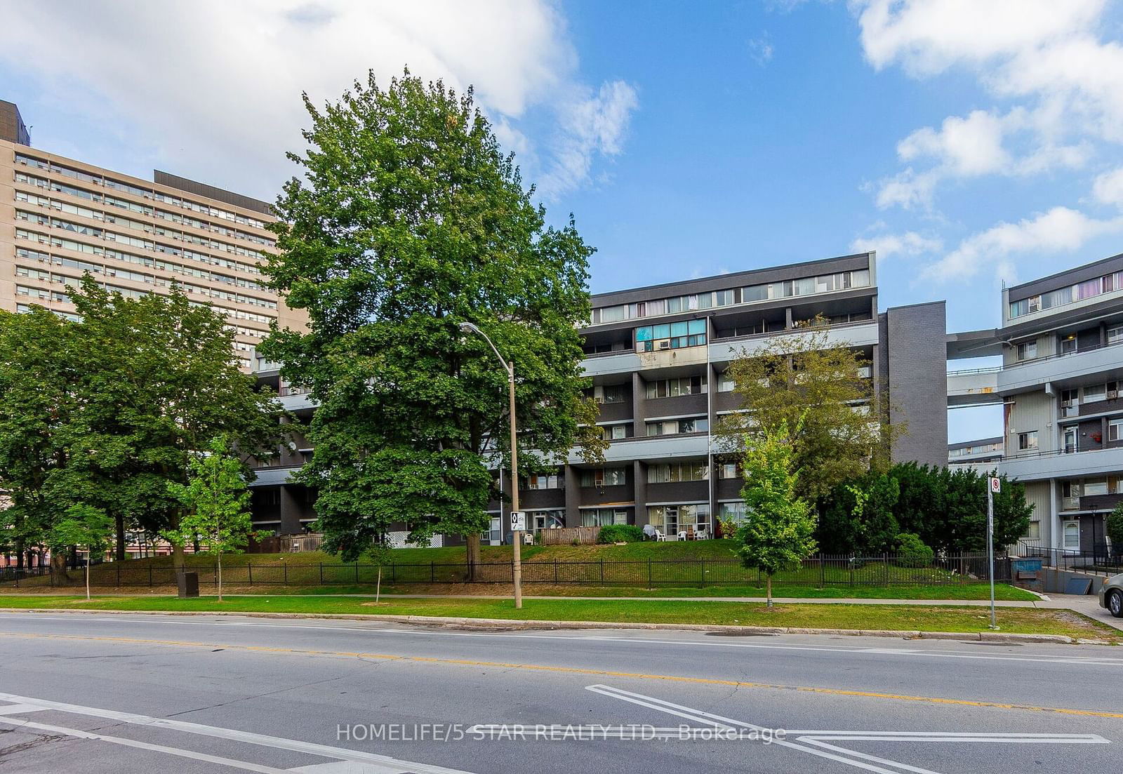 Sunny Glenway townhomes, North York, Toronto