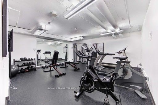 650 King St W, unit 202 for rent