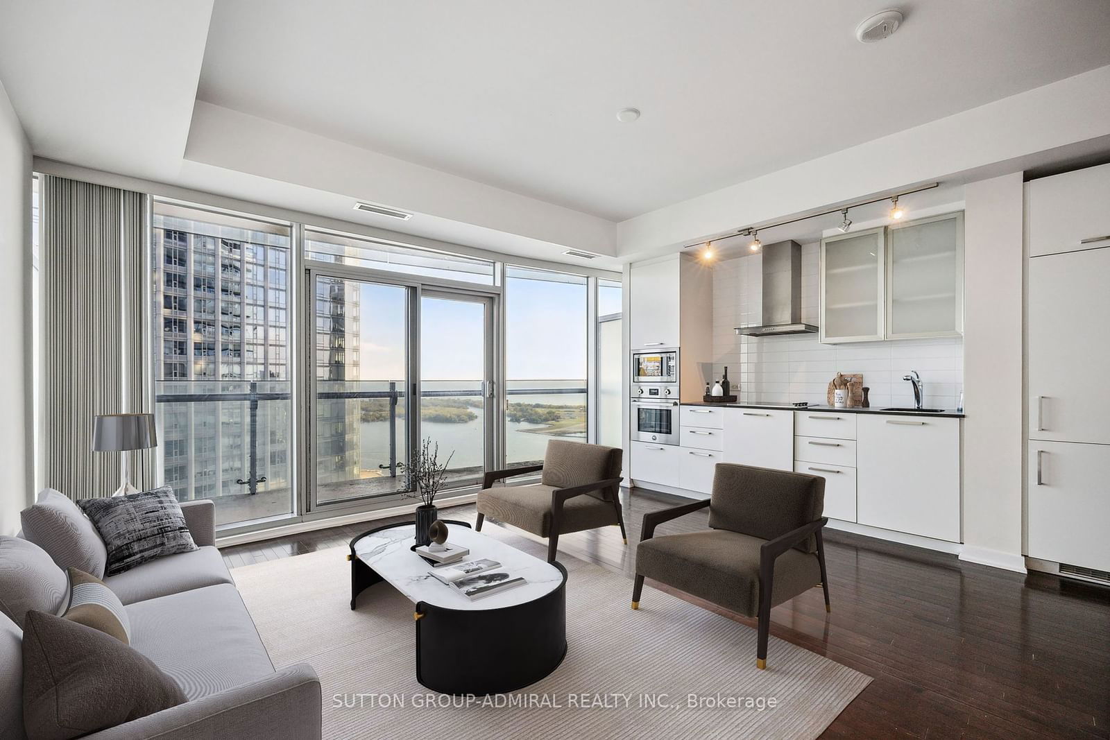 14 York St, unit 4704 for sale