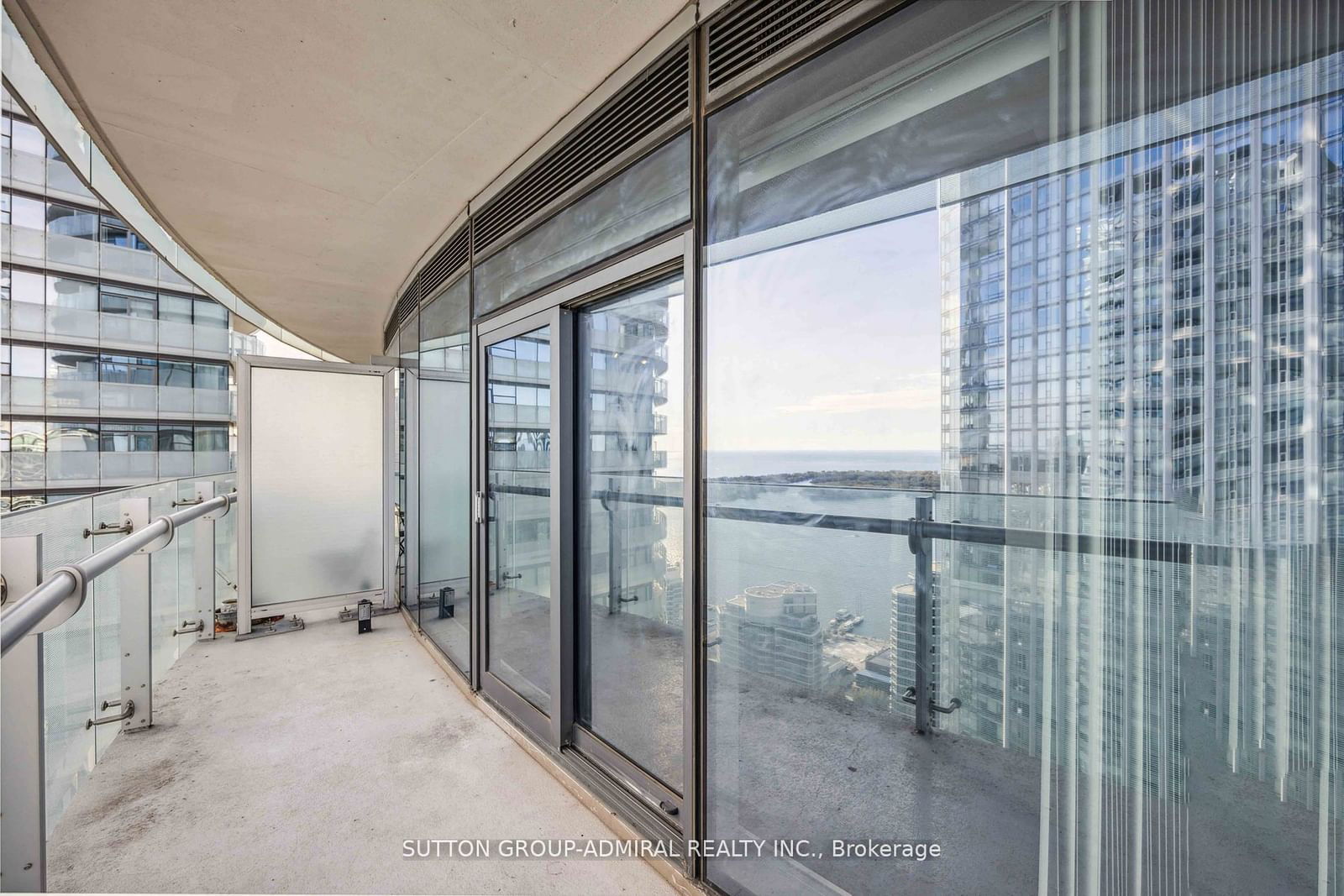 14 York St, unit 4704 for sale