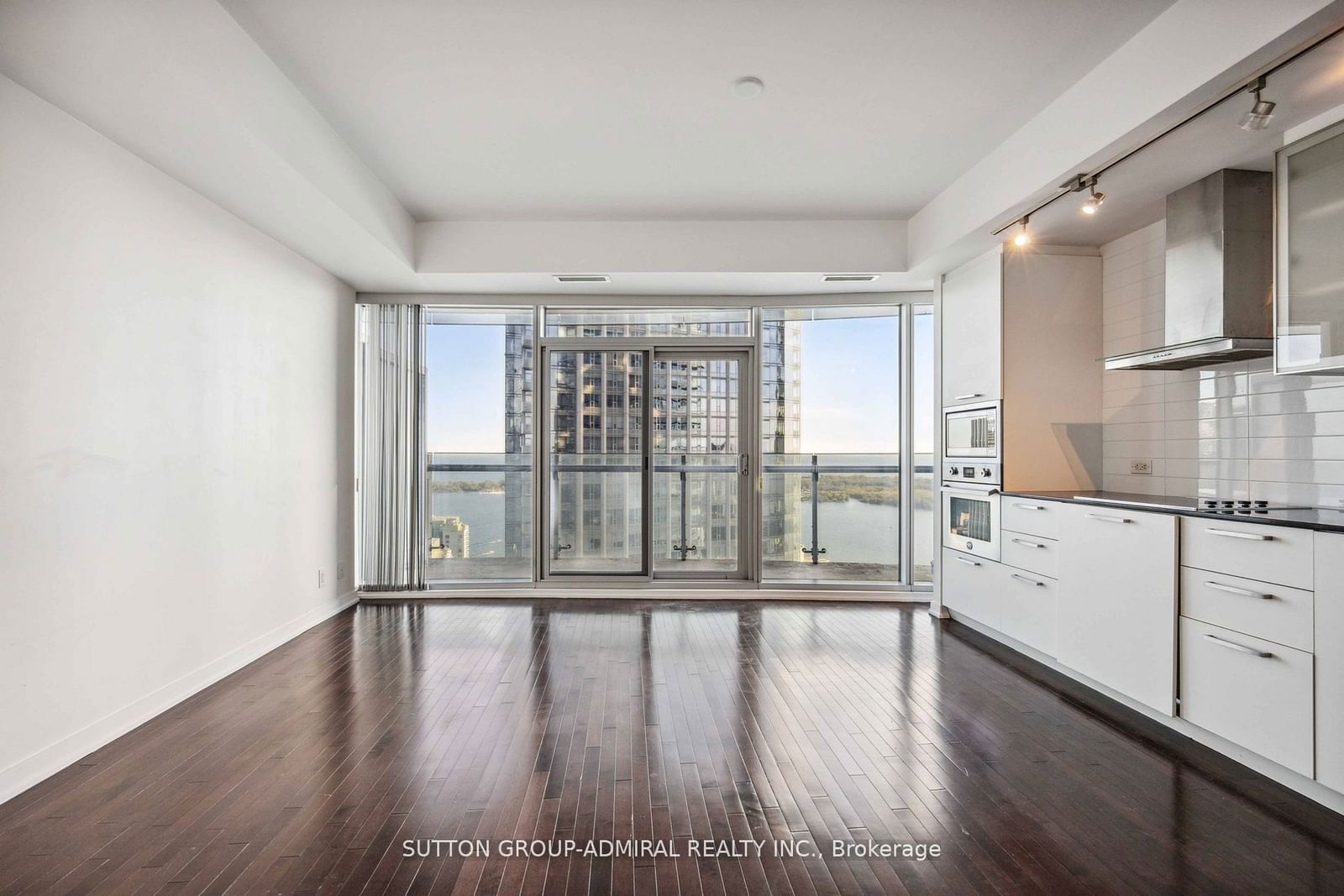 14 York St, unit 4704 for sale