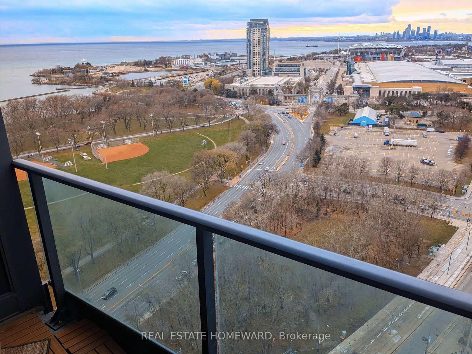 215 Fort York Blvd, unit 2607 for rent