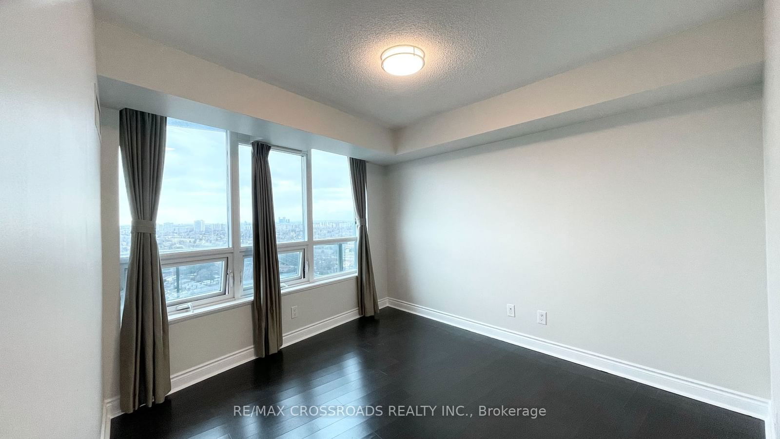 25 Greenview Ave, unit 2028 for rent