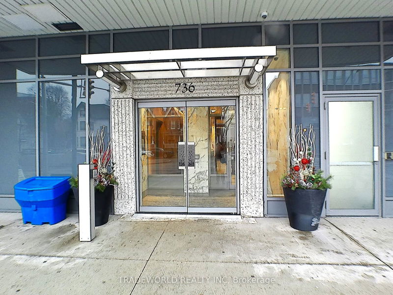 736 Spadina Ave, unit 613 for sale