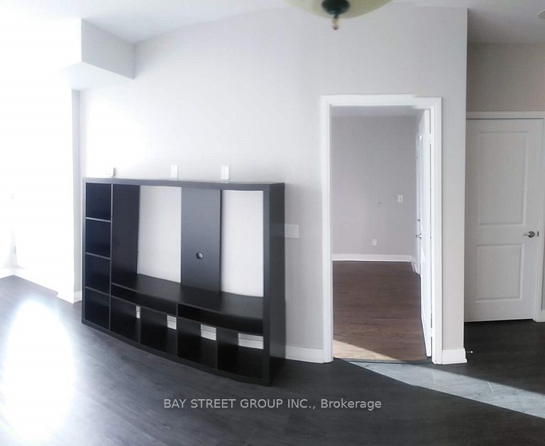 88 Broadway Ave N, unit 602 for rent