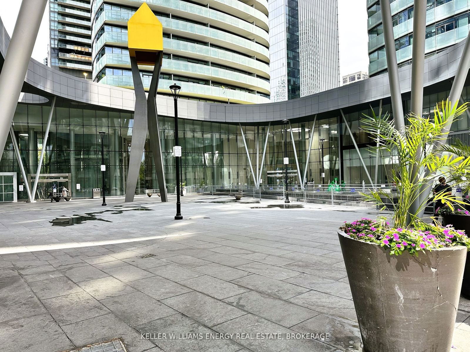 12 York St, unit 1409 for sale