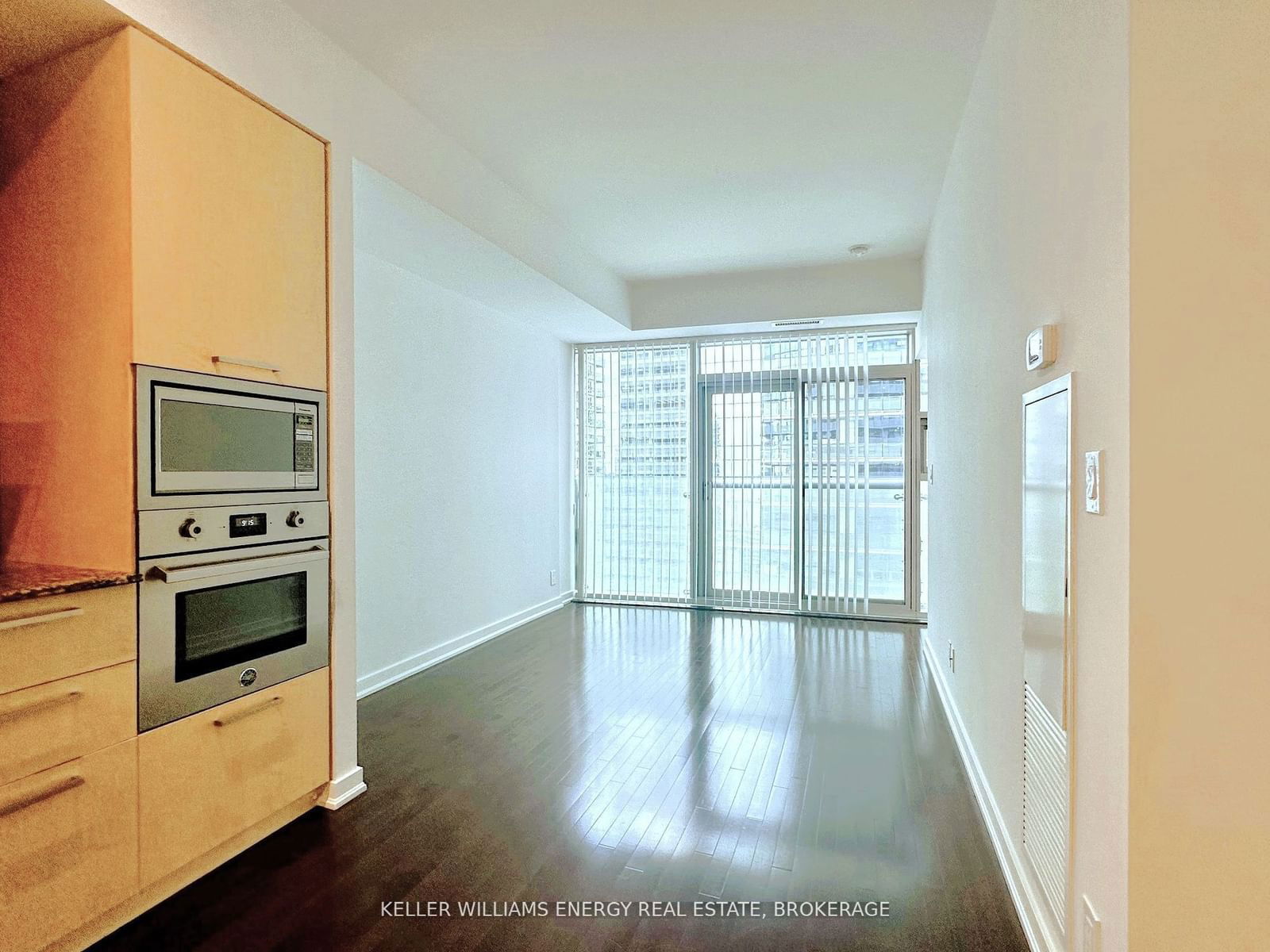 12 York St, unit 1409 for sale