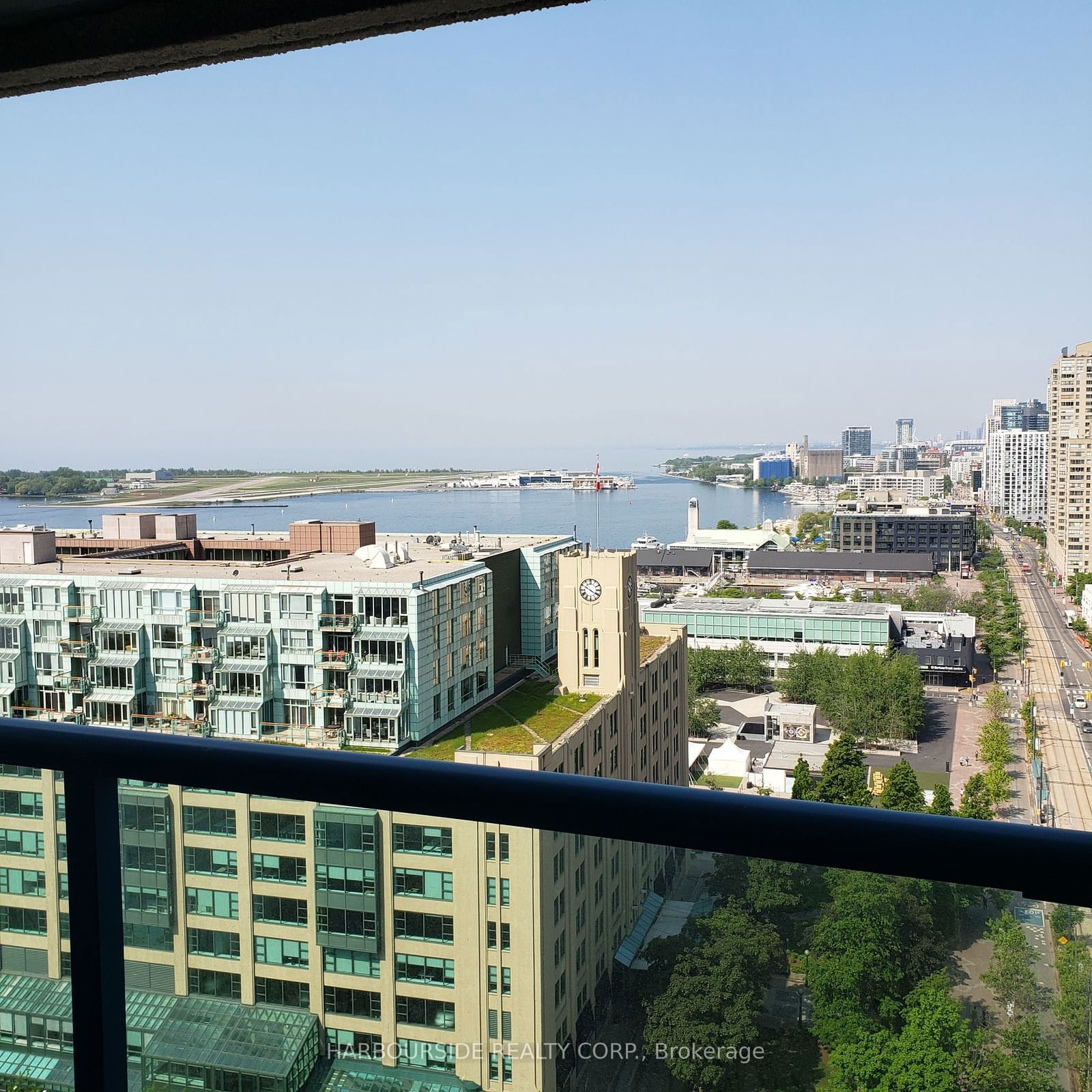 77 Harbour Sq, unit 2112 for rent