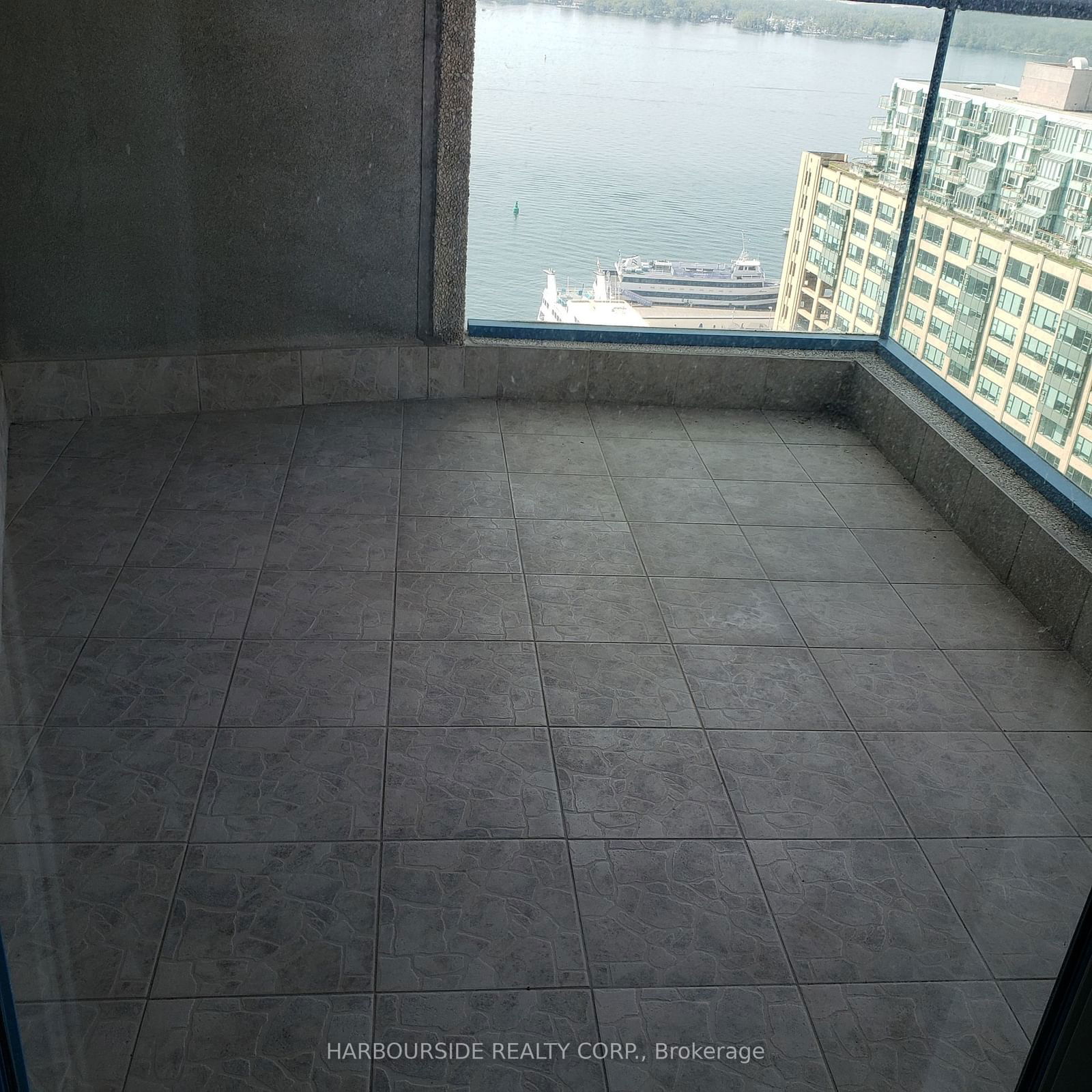 77 Harbour Sq, unit 2112 for rent