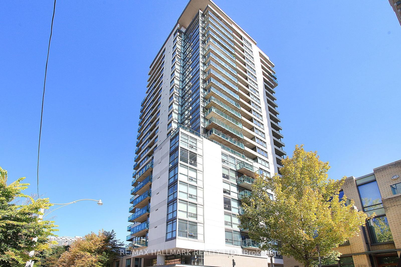 285 Mutual St, unit 2201 for rent