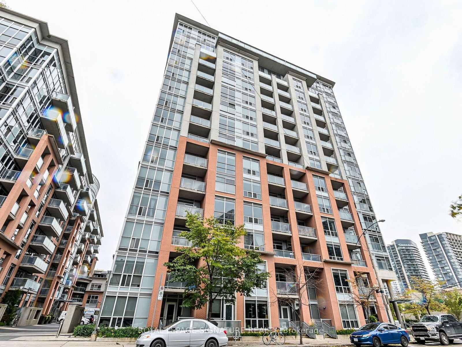 1 Shaw St, unit 1221 for rent