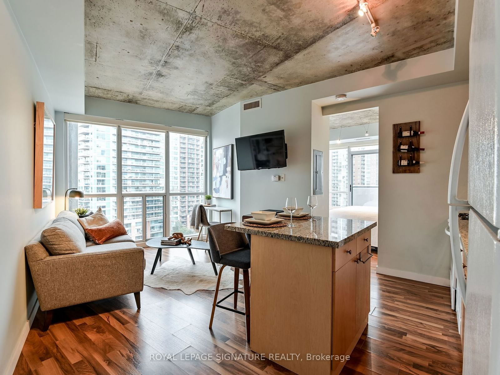 1 Shaw St, unit 1221 for rent