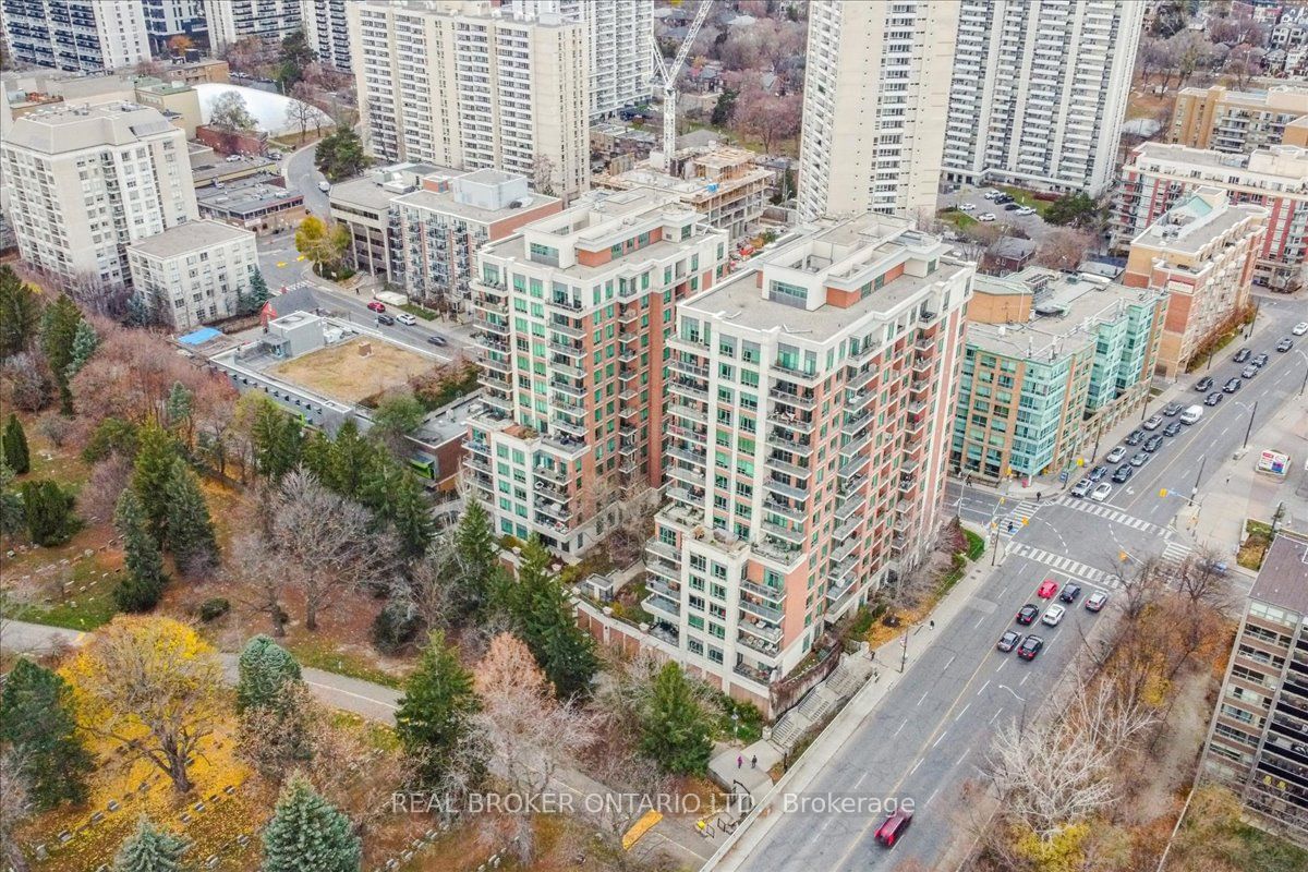 The Domain, Midtown, Toronto