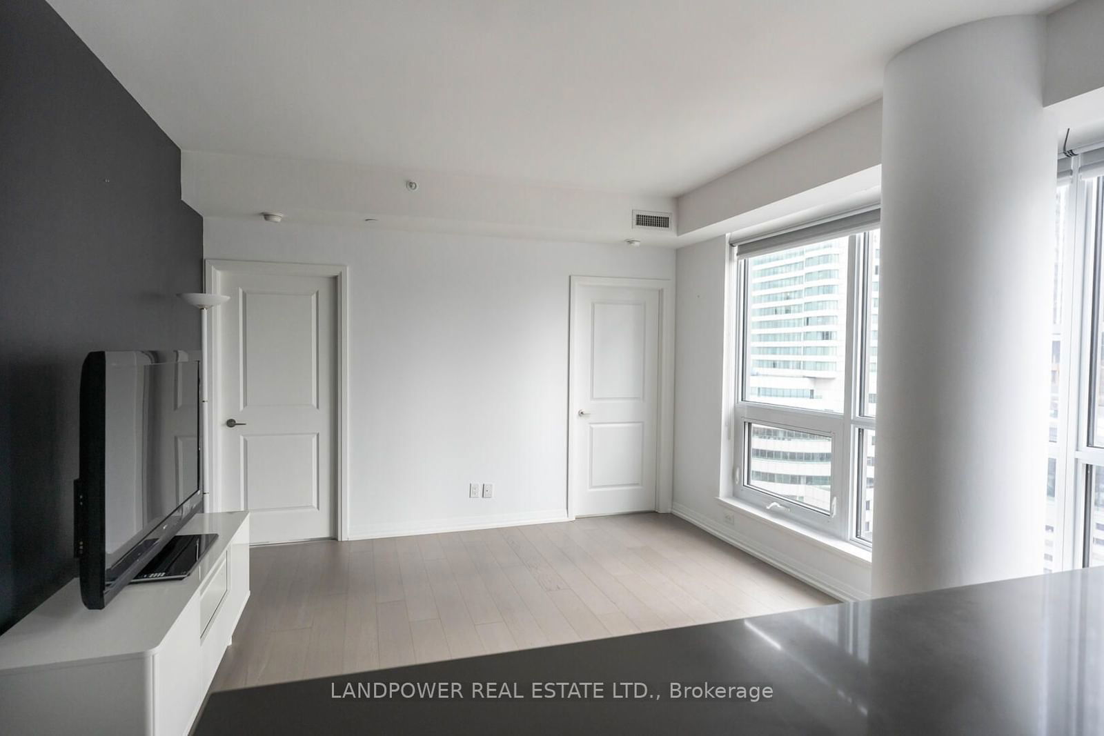 8 Mercer St, unit 1311 for rent