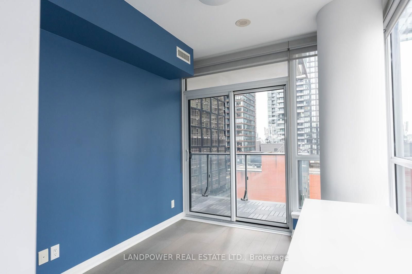 8 Mercer St, unit 1311 for rent