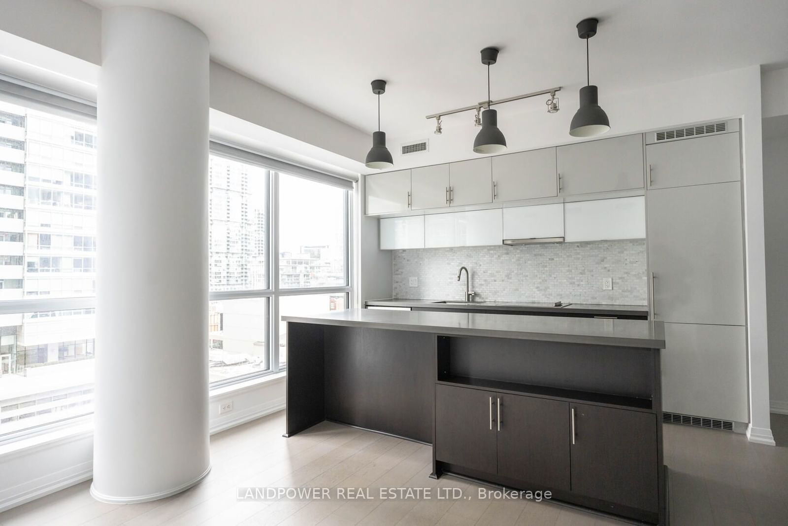 8 Mercer St, unit 1311 for rent