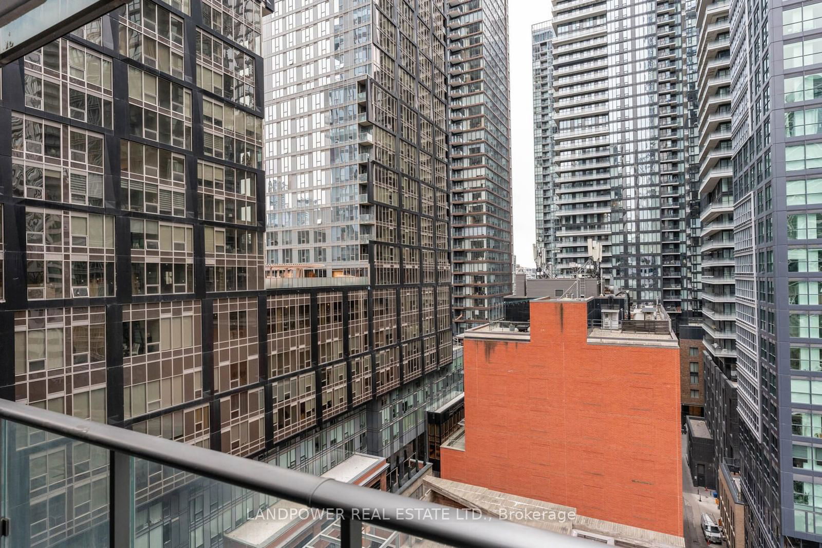 8 Mercer St, unit 1311 for rent