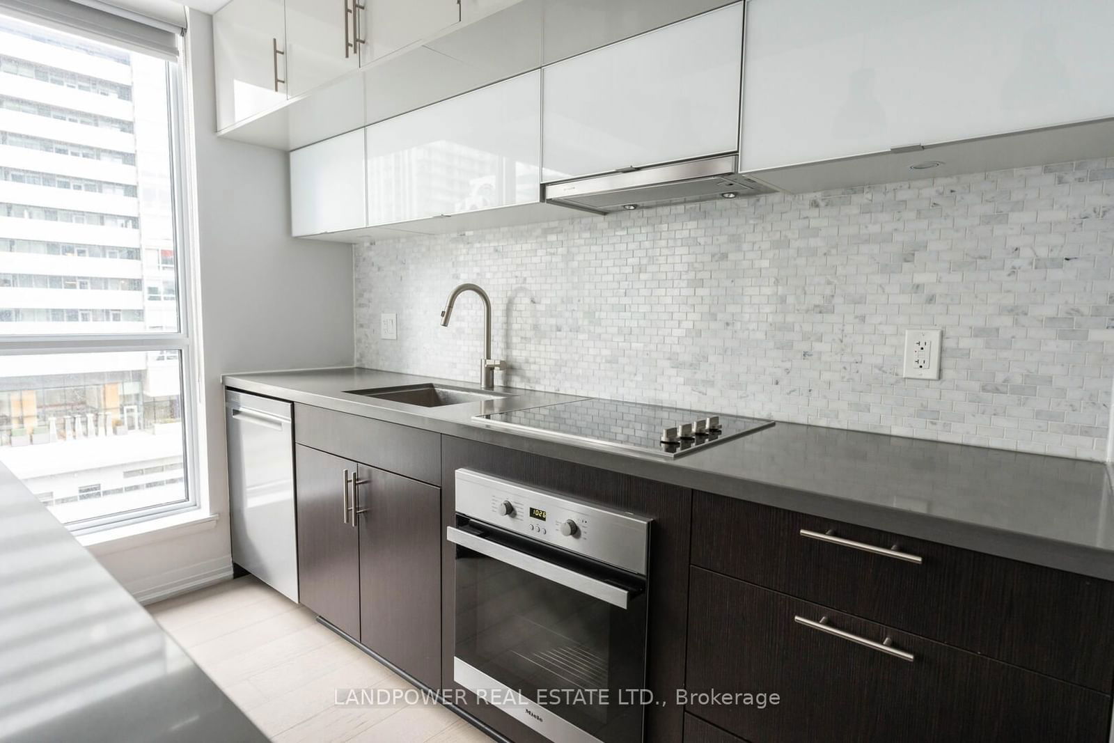 8 Mercer St, unit 1311 for rent