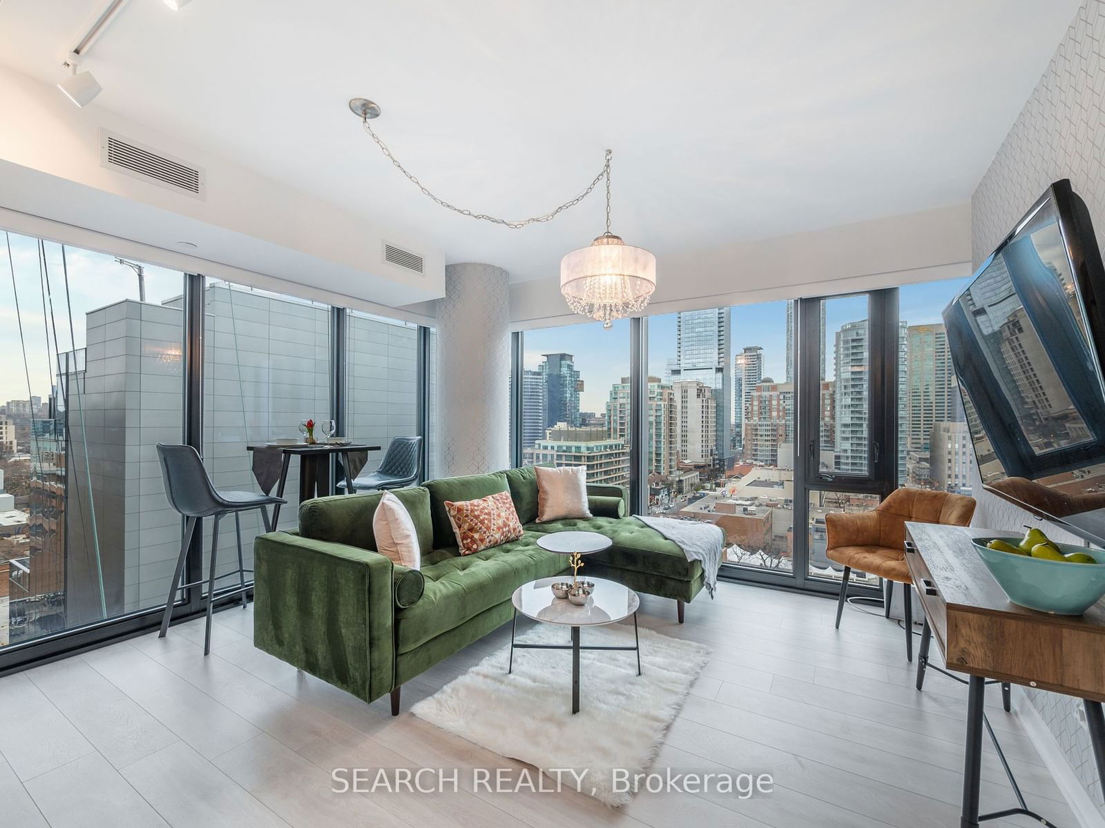 188 Cumberland St, unit 1402 for sale