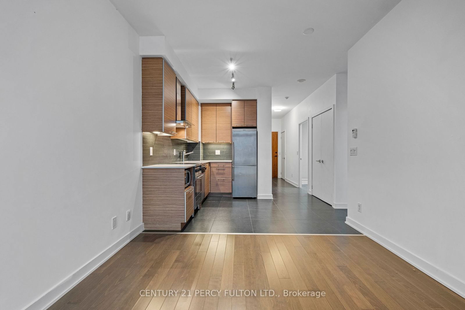 1 Market St, unit 1102 for rent